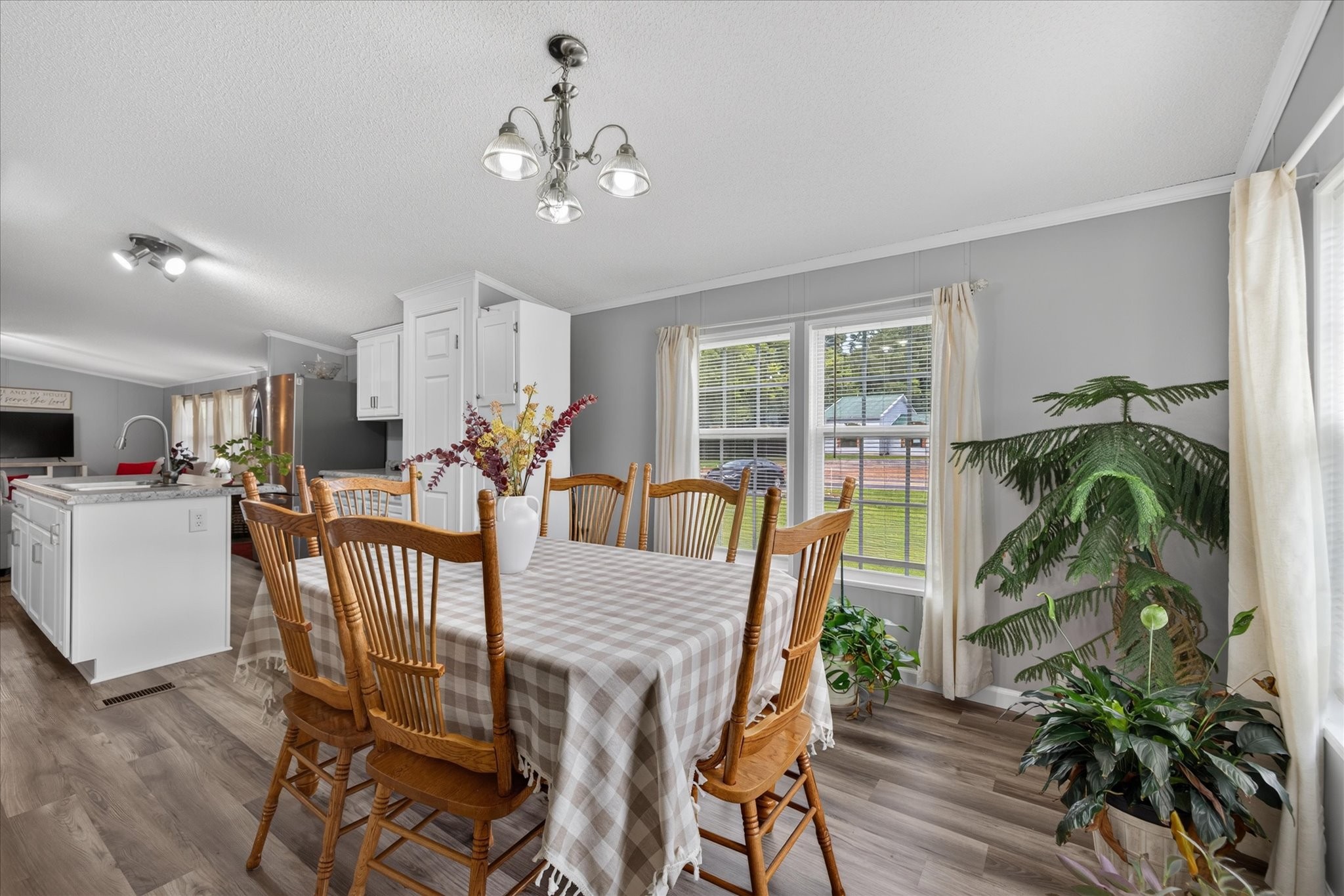 446 The Trace Property Photo 11