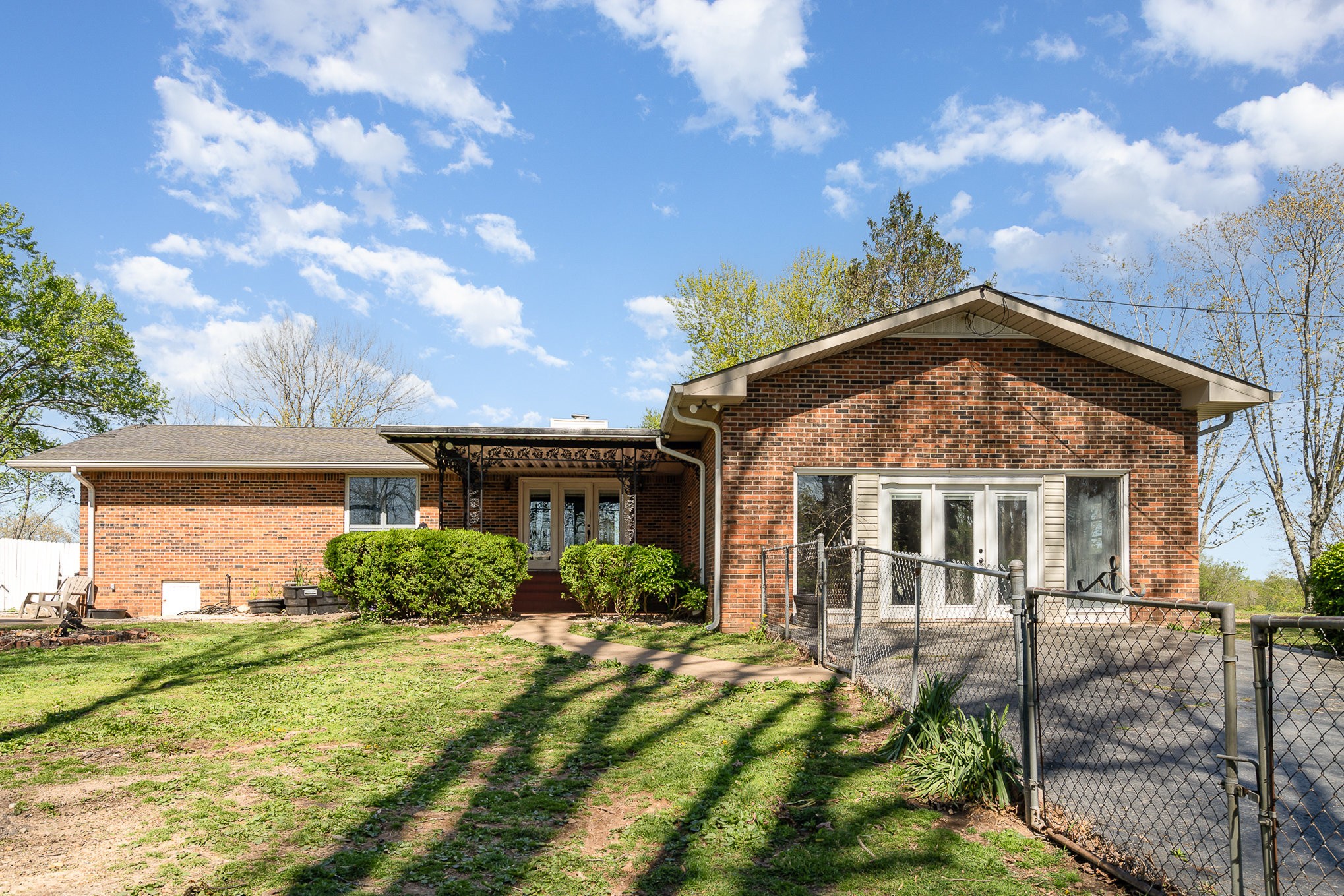 1075 Batson Mill Rd Property Photo 4