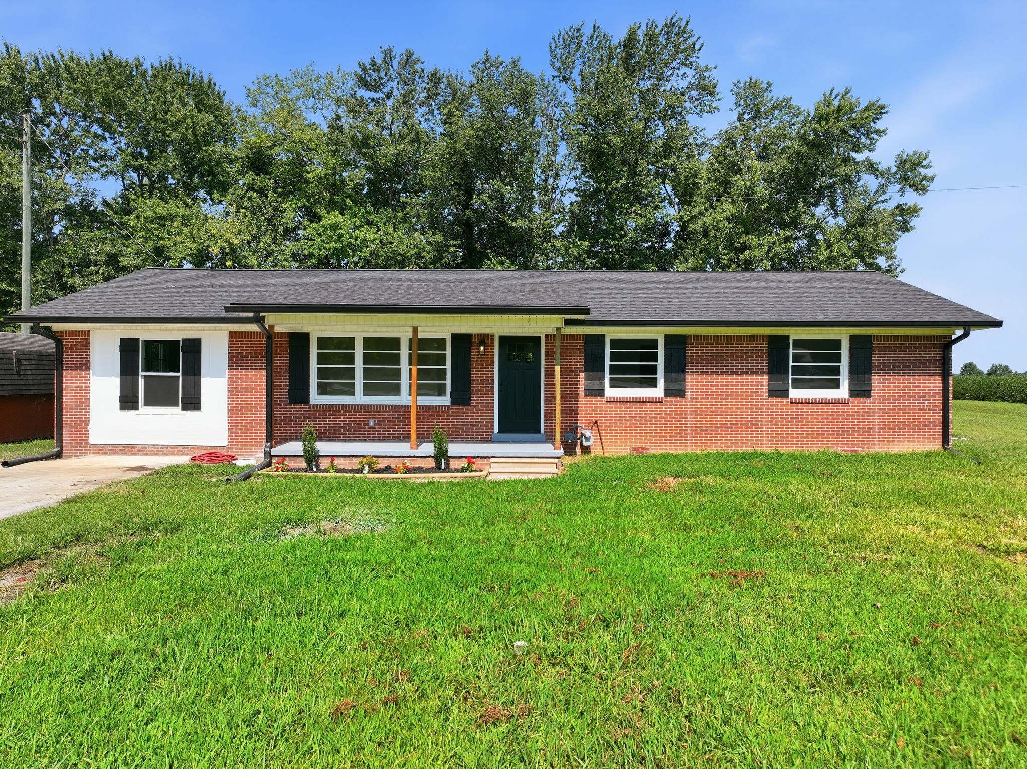 4311 Highway 43, N