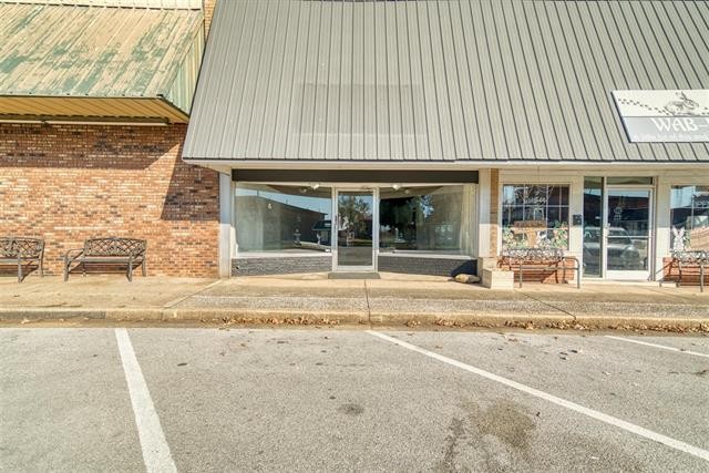 110 W Gallatin St, W Property Photo 3