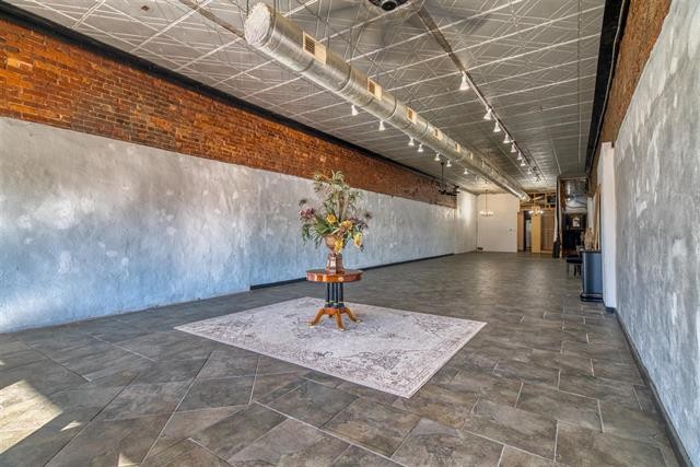 110 W Gallatin St, W Property Photo 8