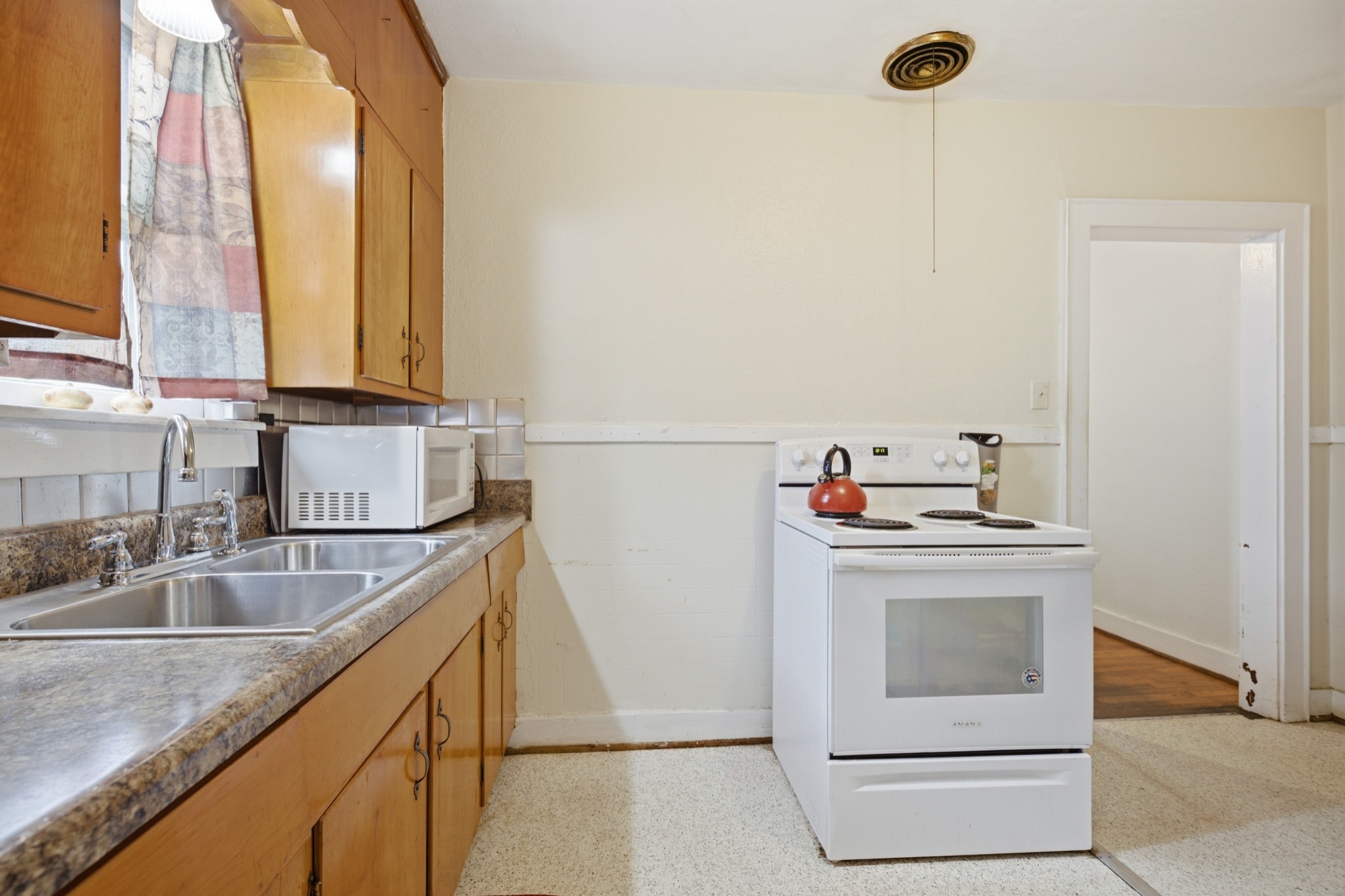2305 Cisco St Property Photo 12