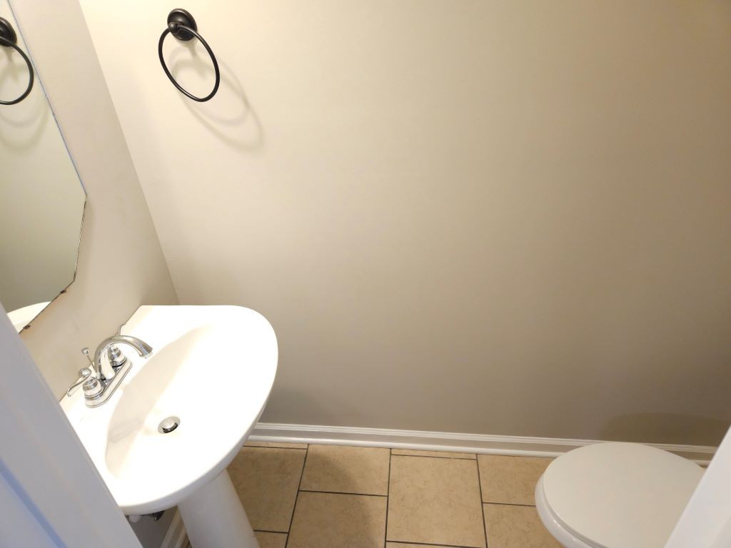 705 Crestland Ave Property Photo 4