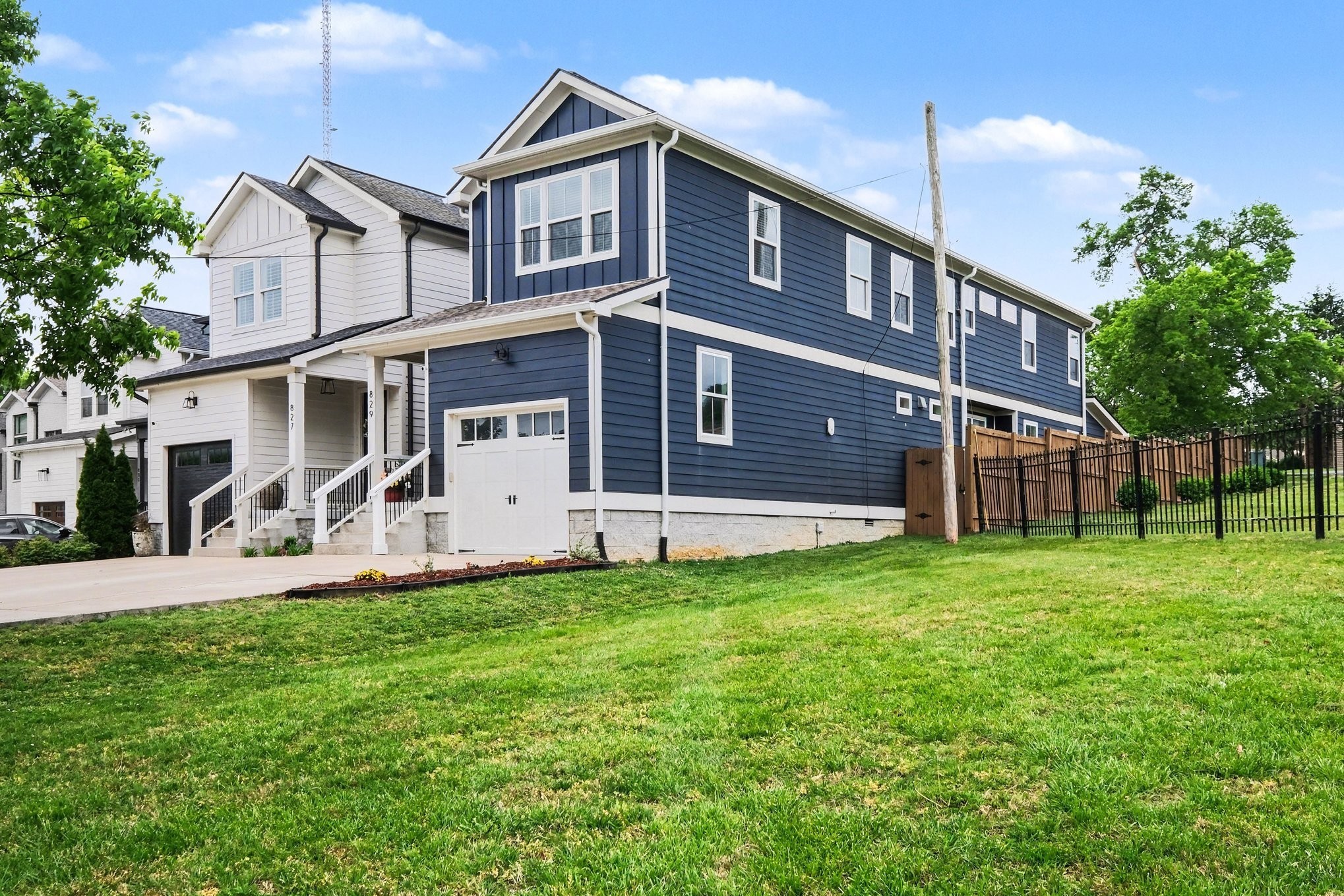 829 Watts Ln Property Photo 1
