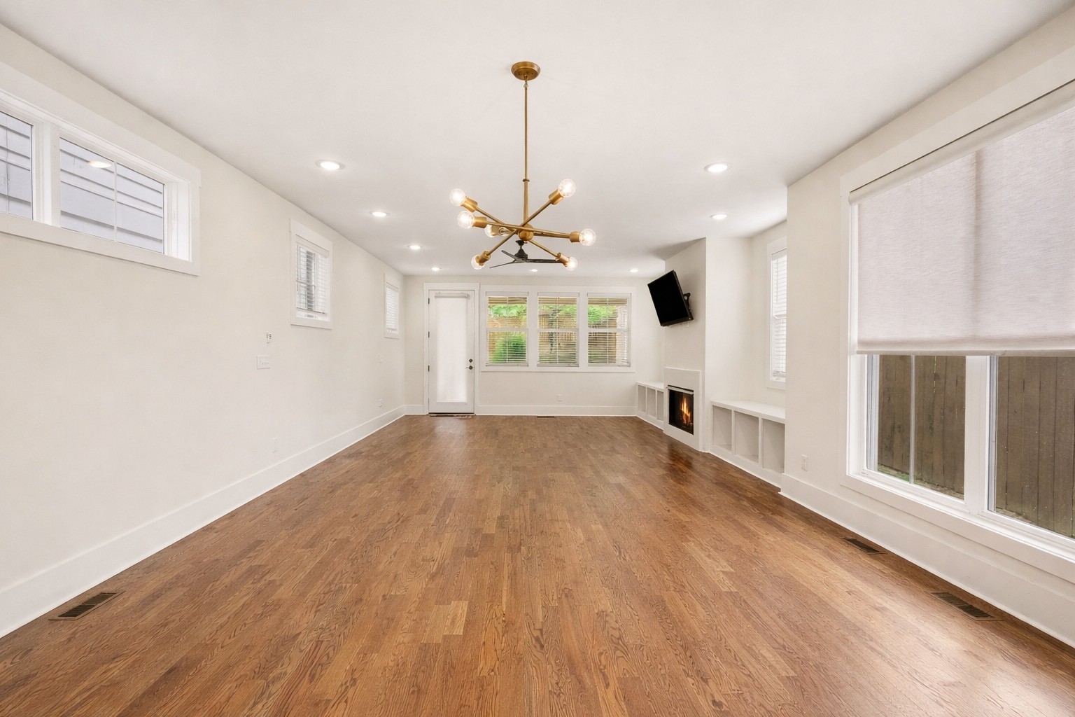 829 Watts Ln Property Photo 11