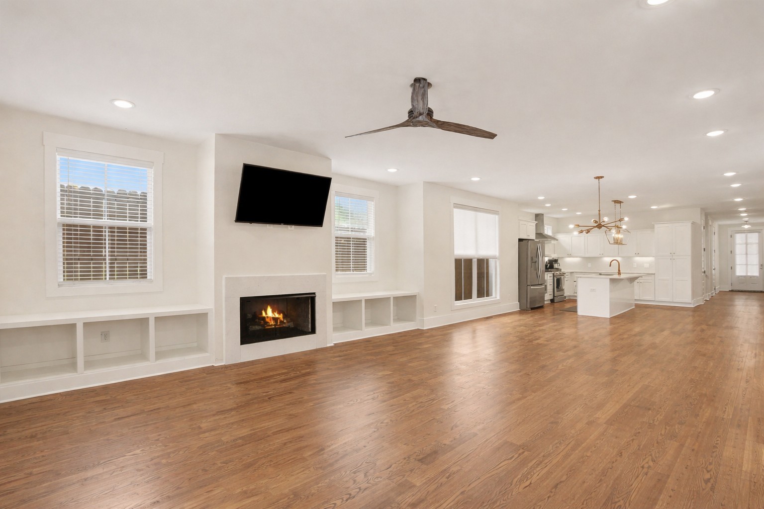 829 Watts Ln Property Photo 14