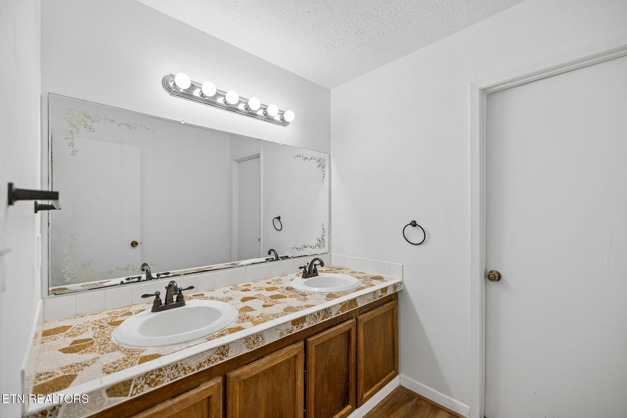 549 Yellow Cliff Estates Rd Property Photo 17