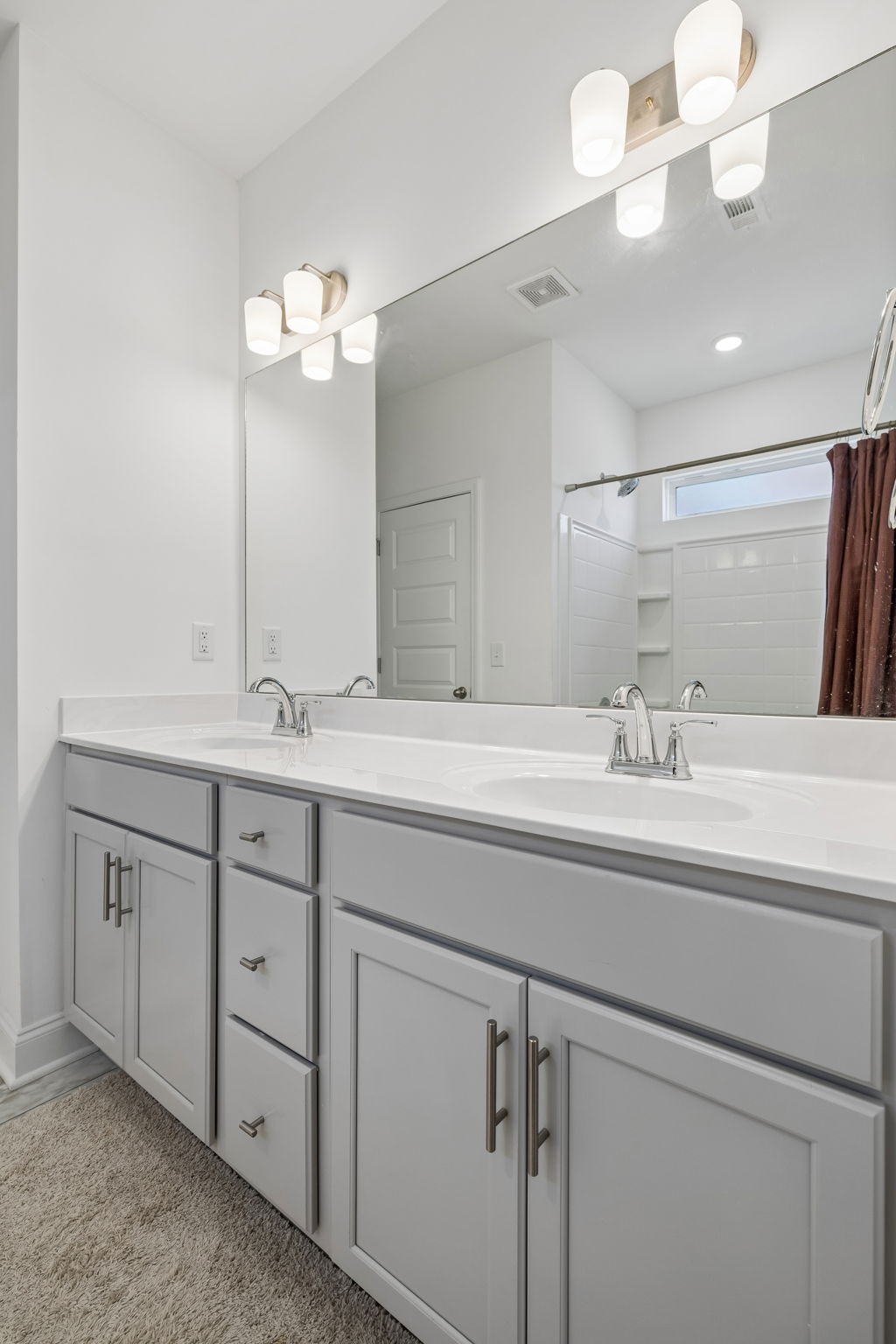 3613 Elene Way Property Photo 27