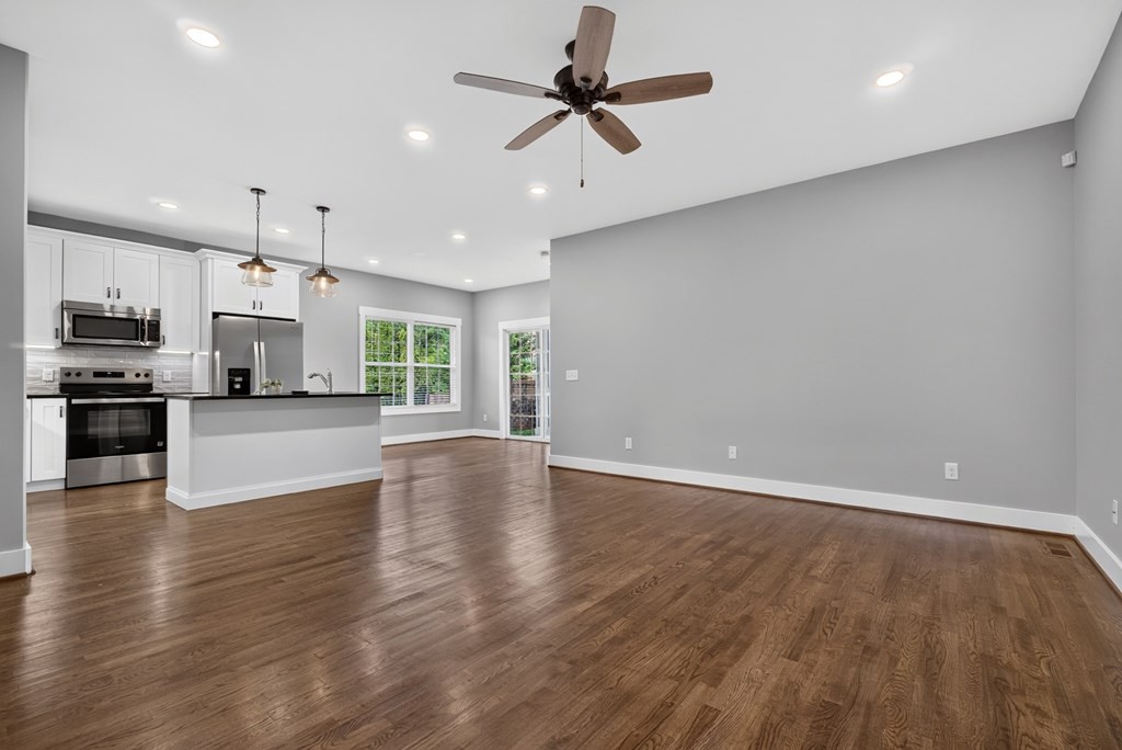 1111 Cross Pointe Drive Property Photo 1