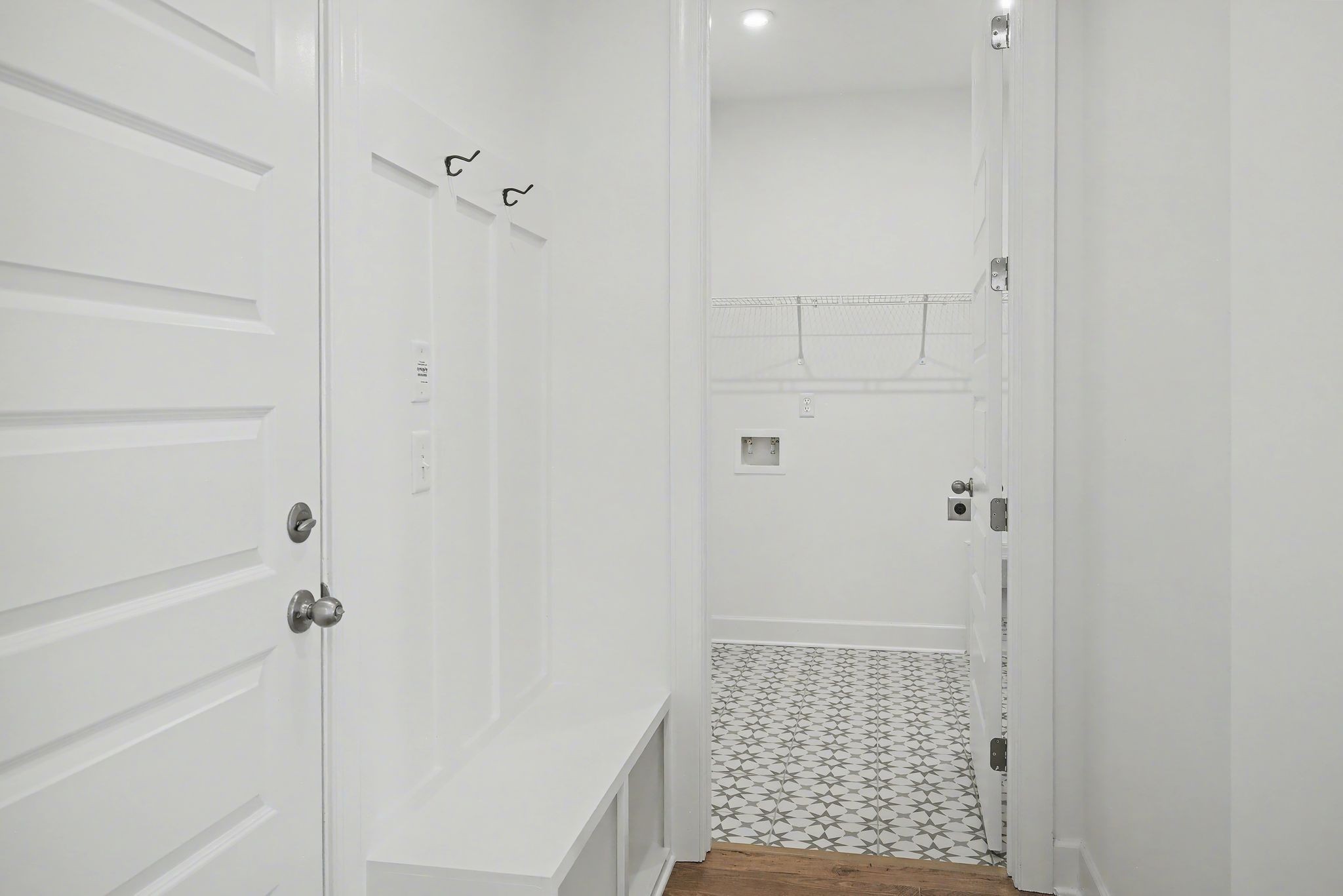 1212 Wallace Way Property Photo 14