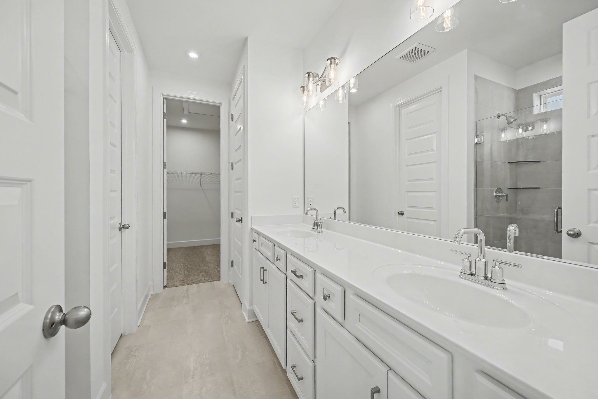 1212 Wallace Way Property Photo 17