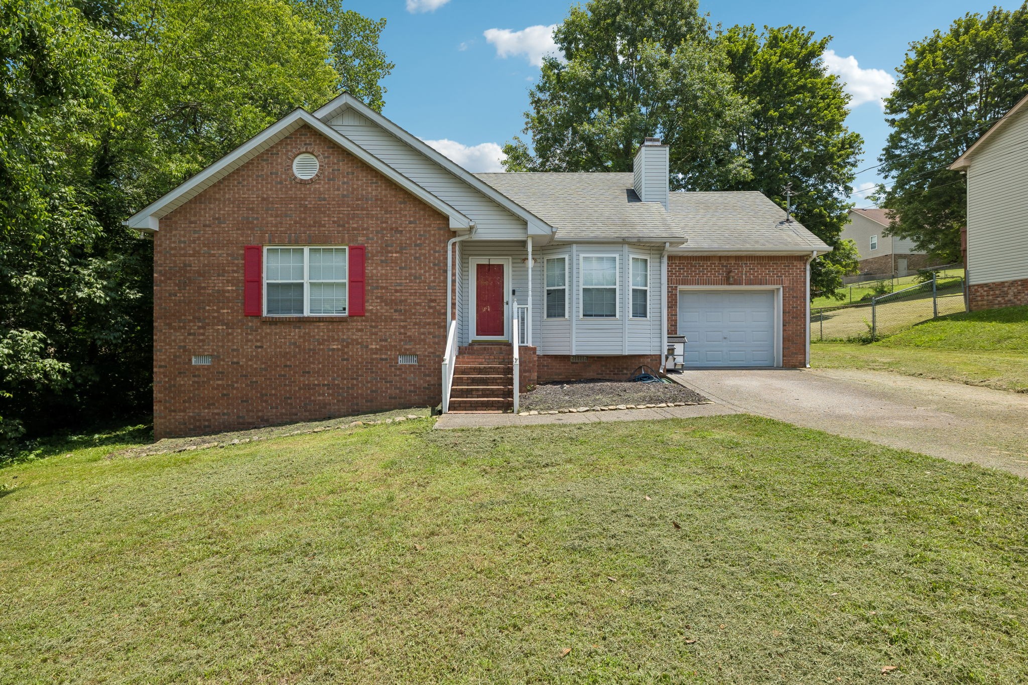 132 Cimmaron Dr Property Photo 1