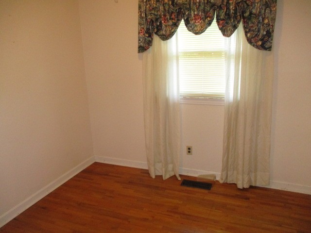 218 Glenn Ave Property Photo 8