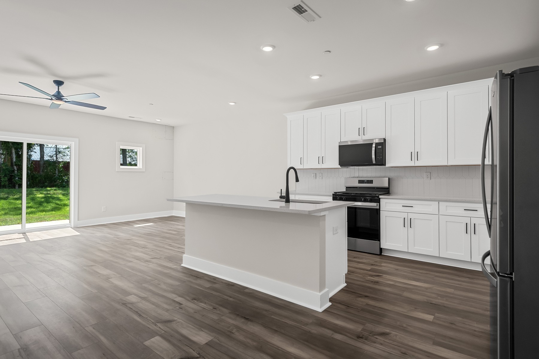 4073 Norman Drive Property Photo 4