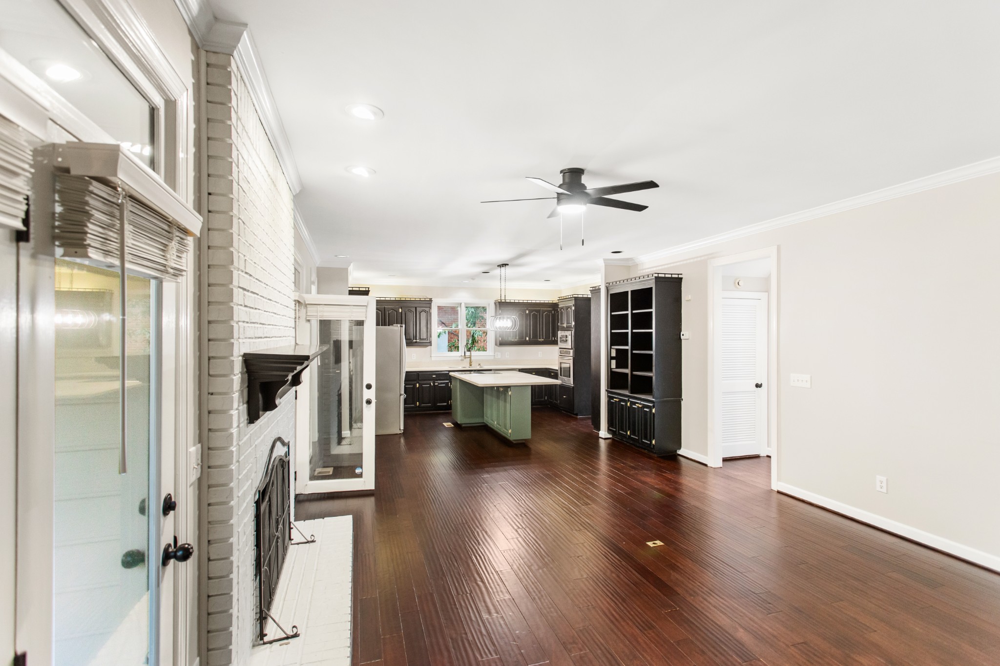 113 Doral Ln Property Photo 8