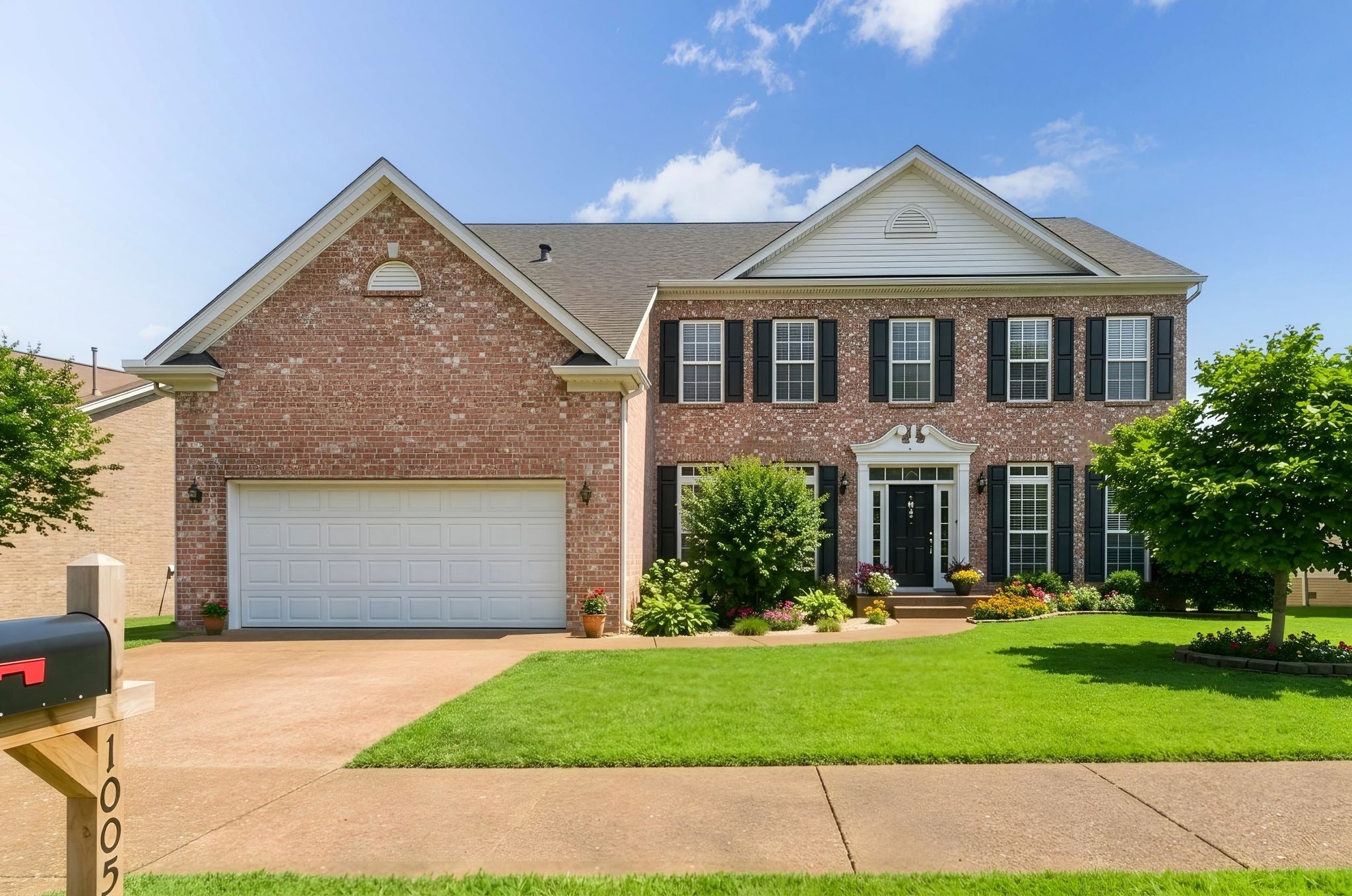 1005 Valley Cove Ct Property Photo 1
