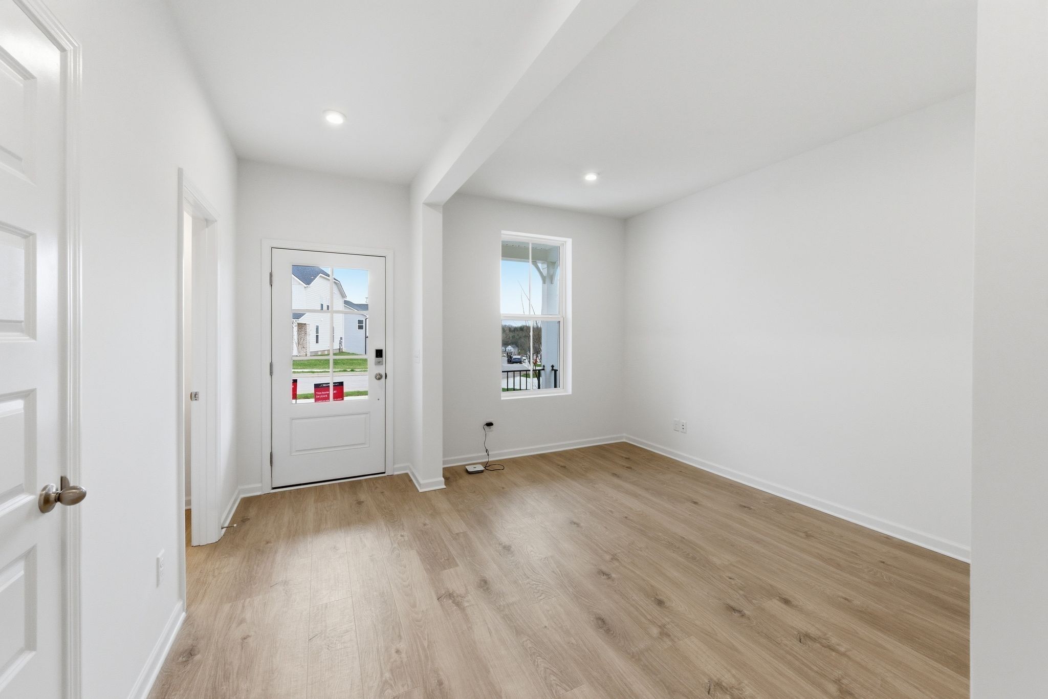 1231 Wallace Way Property Photo 3
