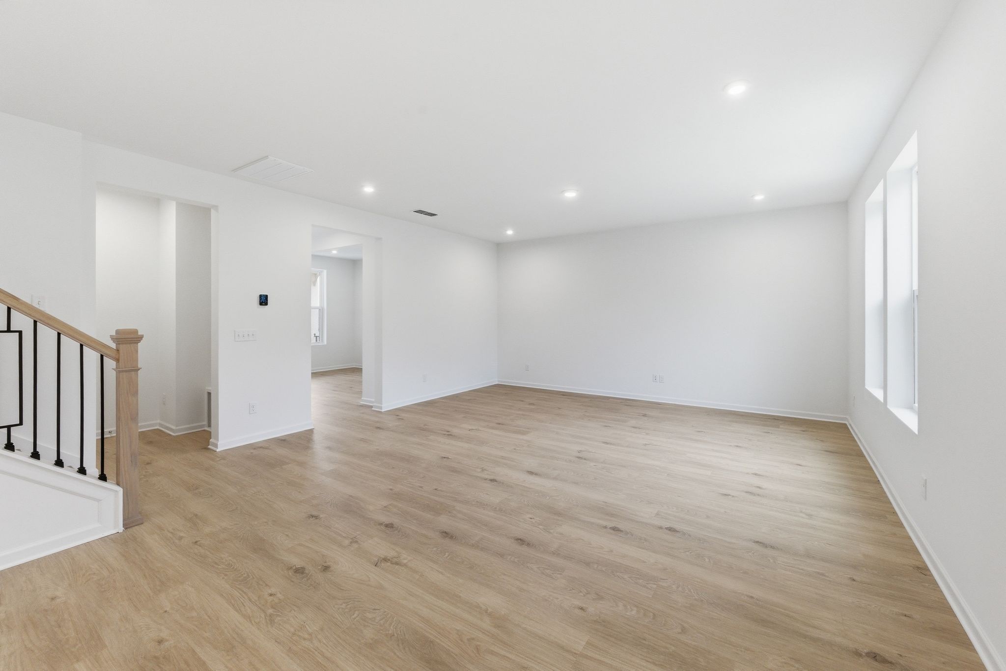 1231 Wallace Way Property Photo 7