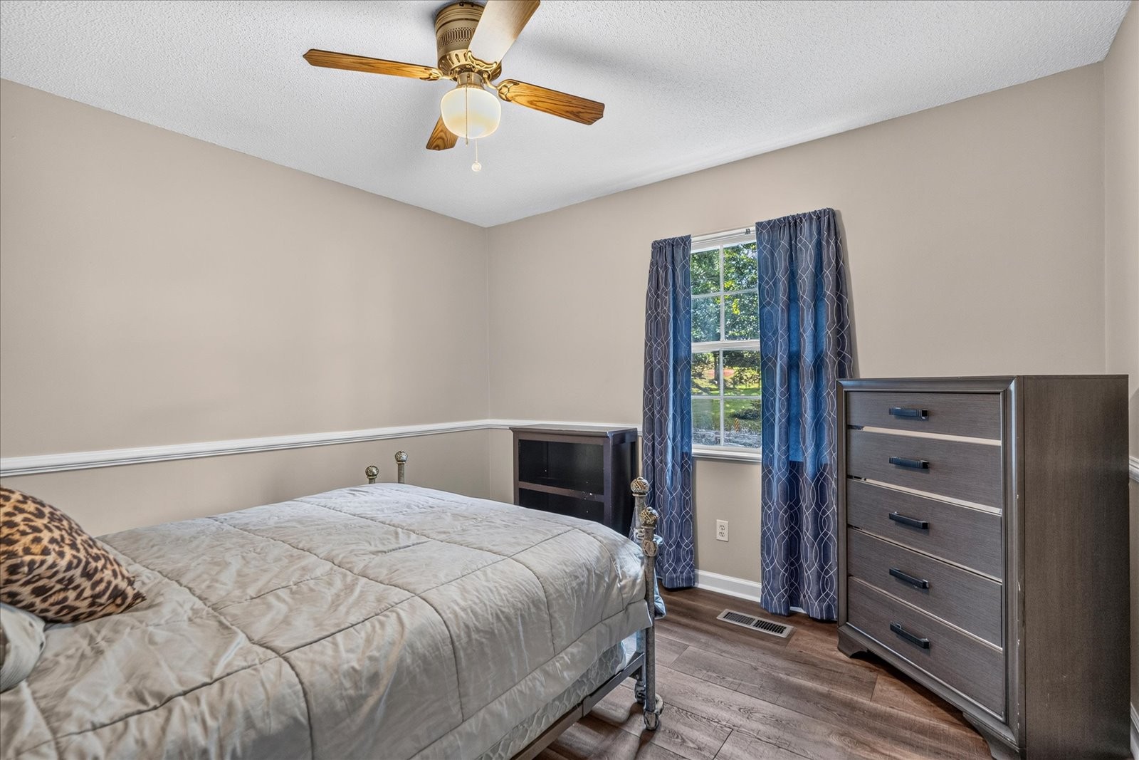 5911 Tyner Ln Property Photo 19