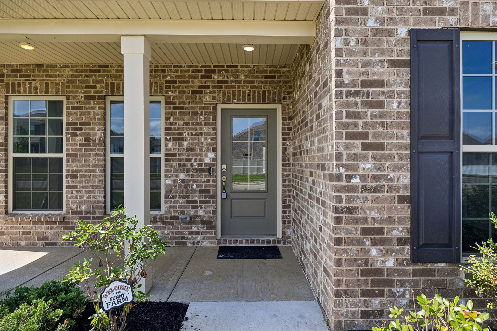 1144 Brixworth Dr Property Photo 5