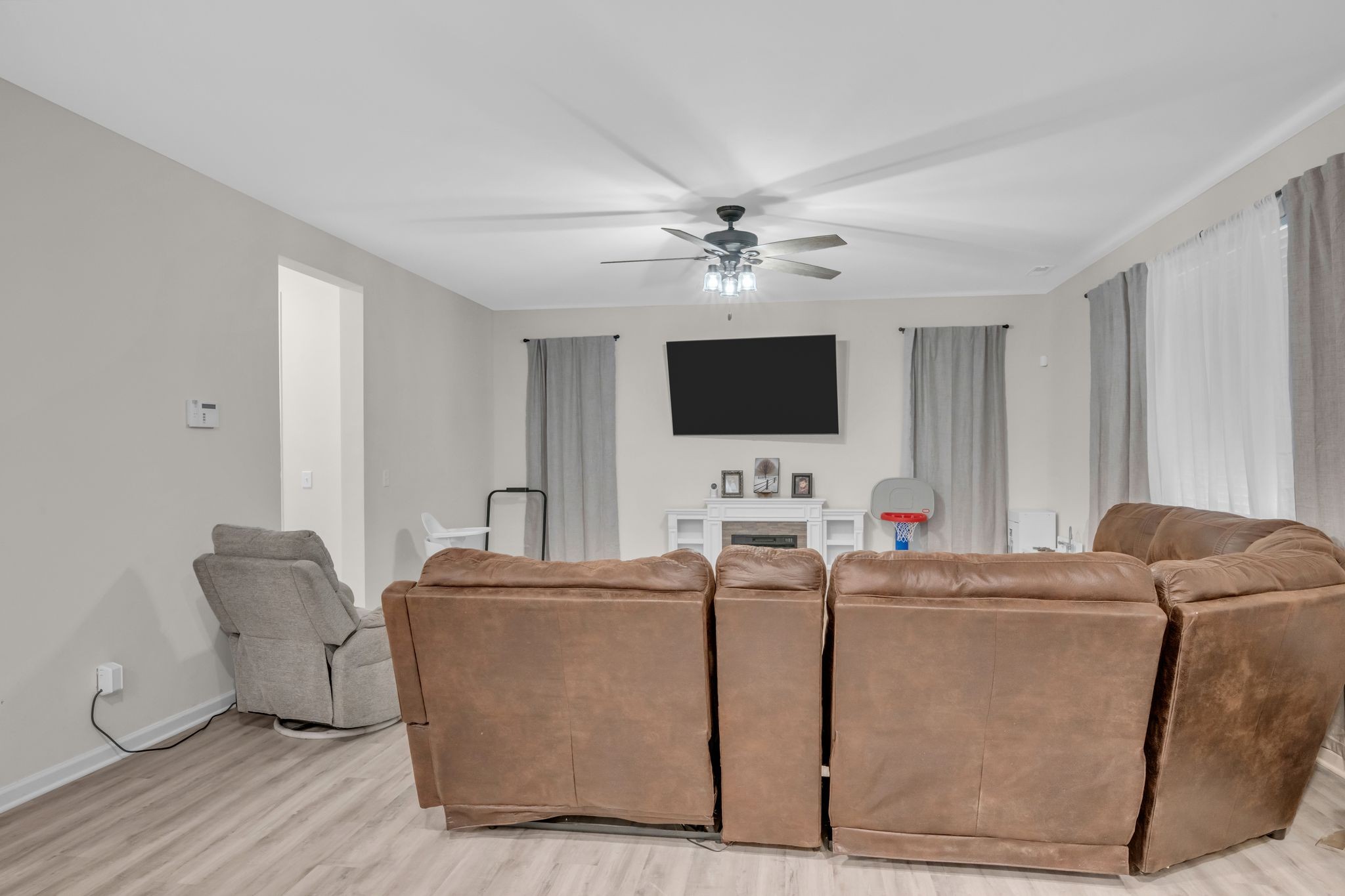 400 Hickory Pointe Dr Property Photo 16
