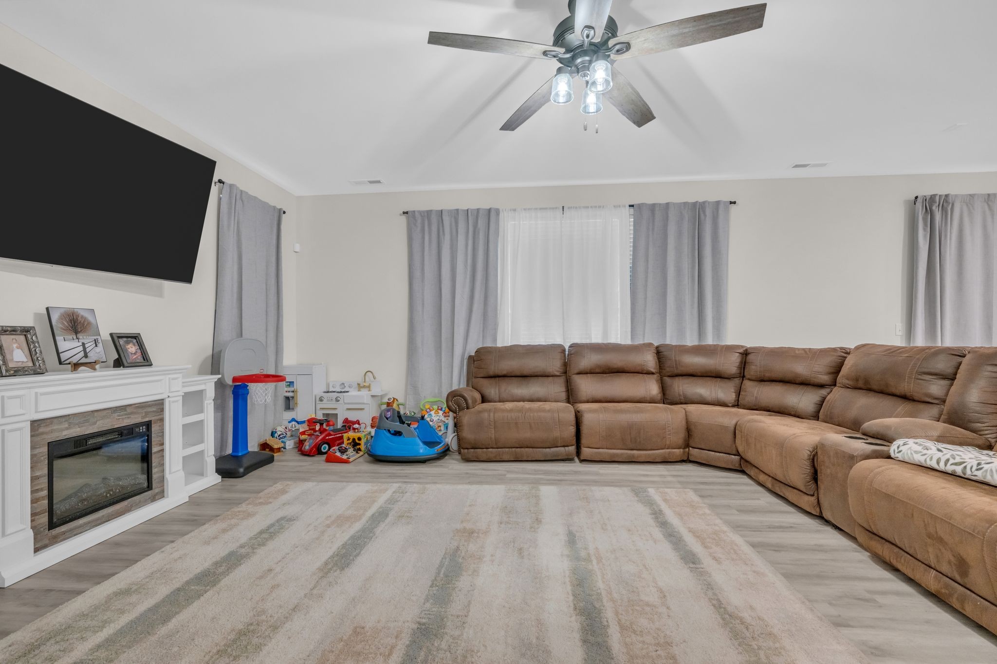 400 Hickory Pointe Dr Property Photo 18