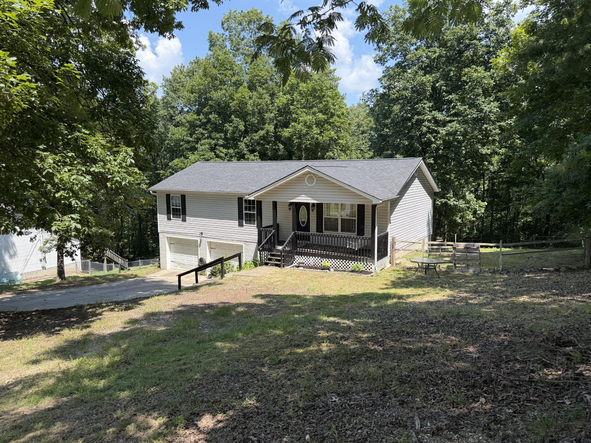 7116 Bramlett Lane Property Photo 2