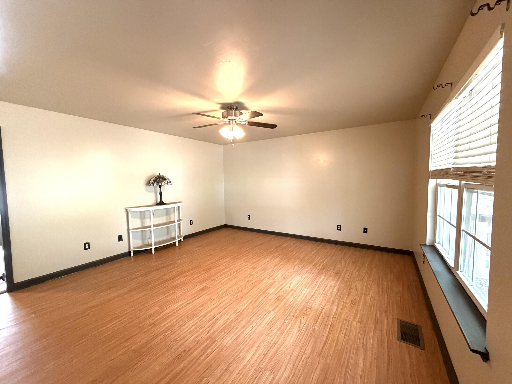 7116 Bramlett Lane Property Photo 7