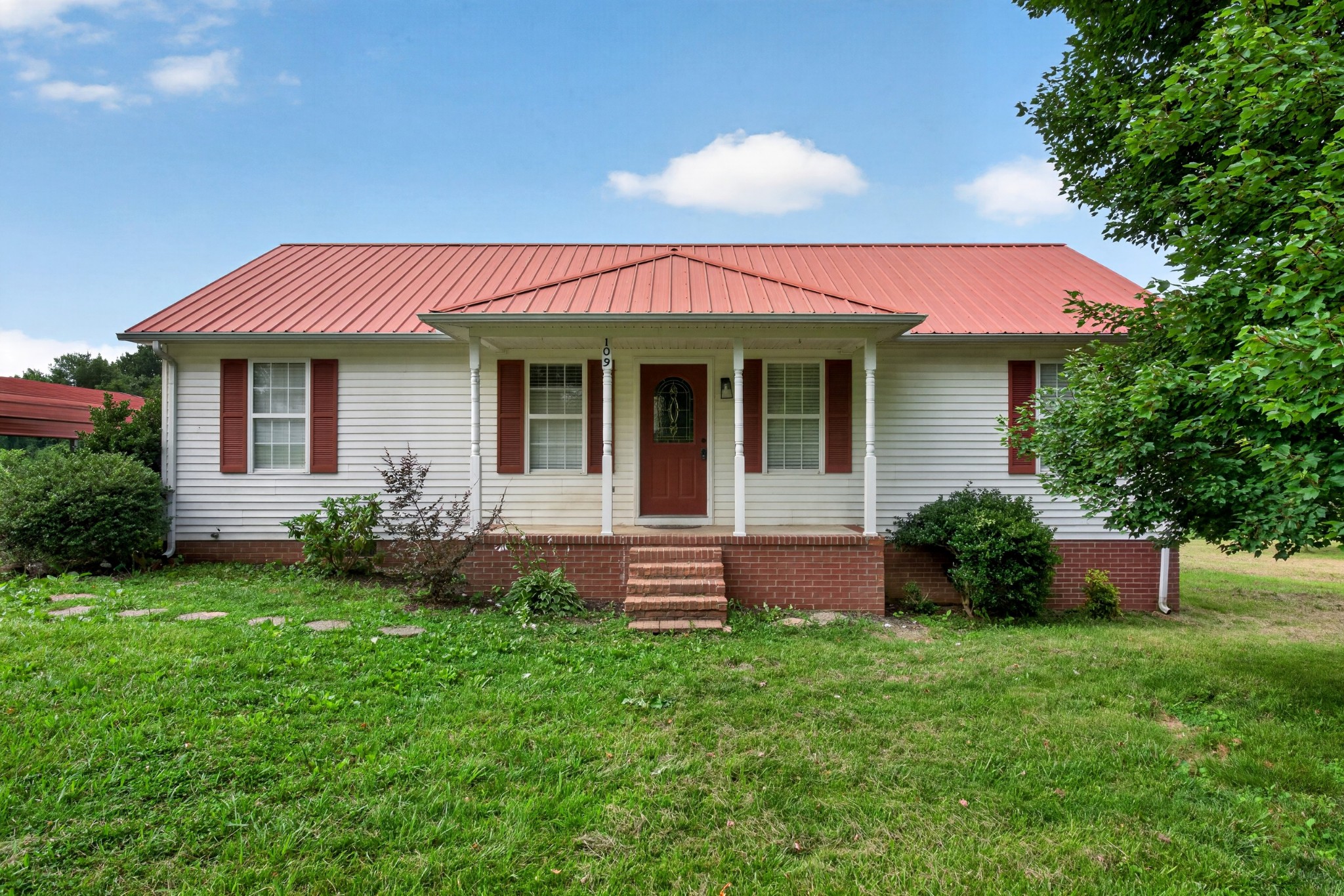 109 Brown Rd Property Photo 3