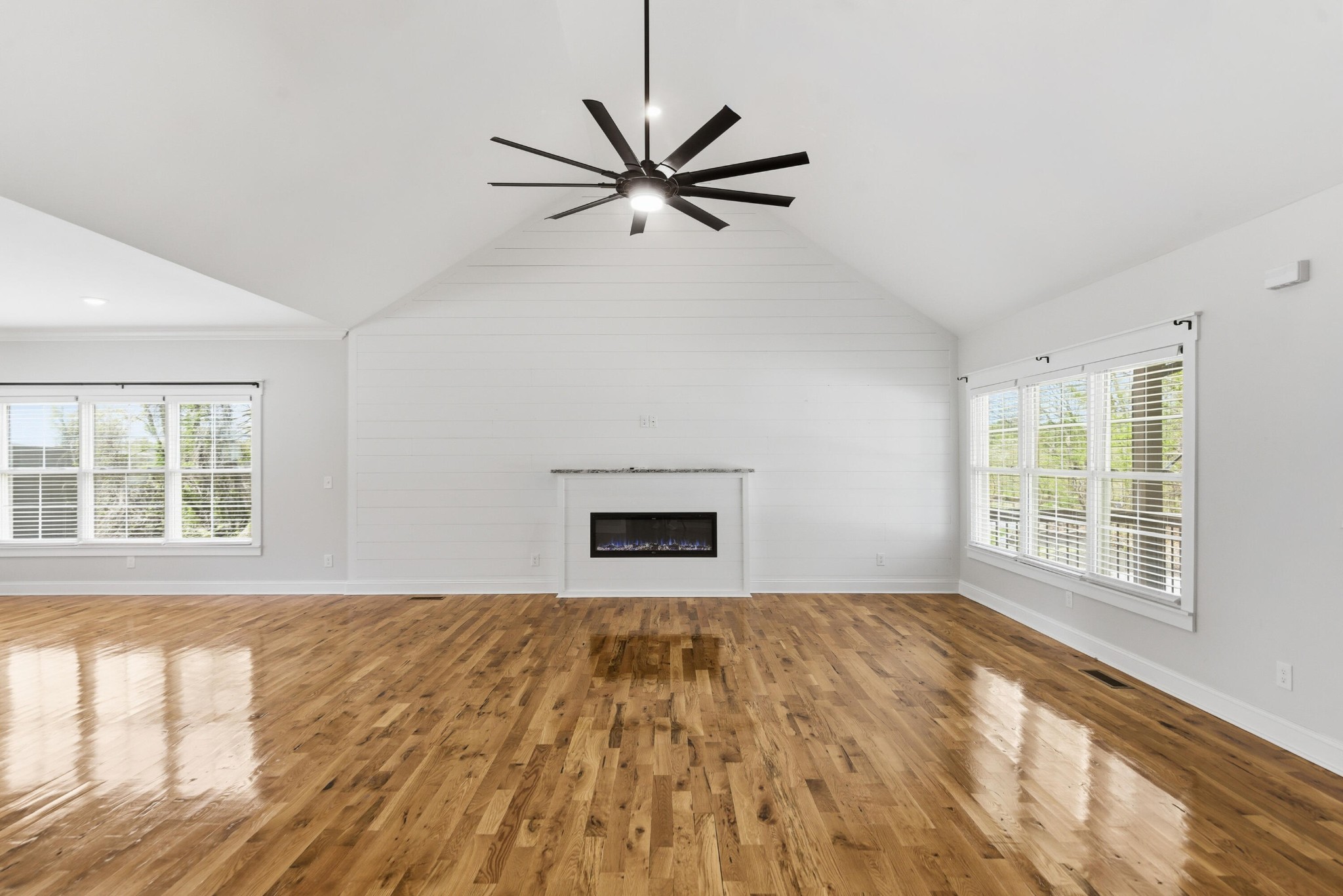 120 Stonewood Drive, Nw Property Photo 6