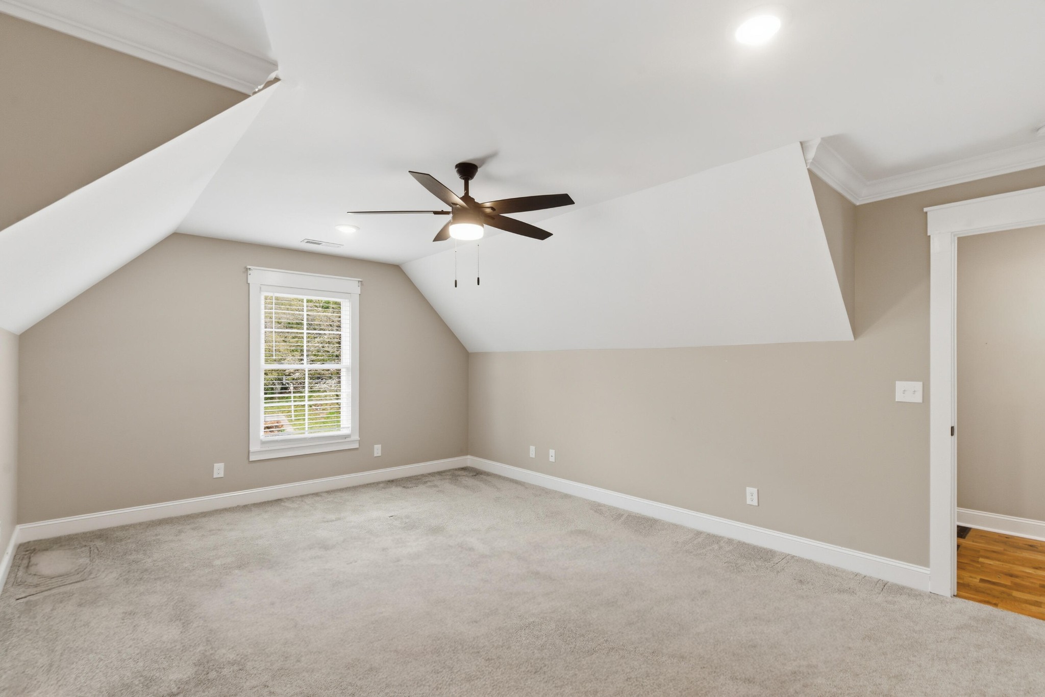 120 Stonewood Drive, Nw Property Photo 34