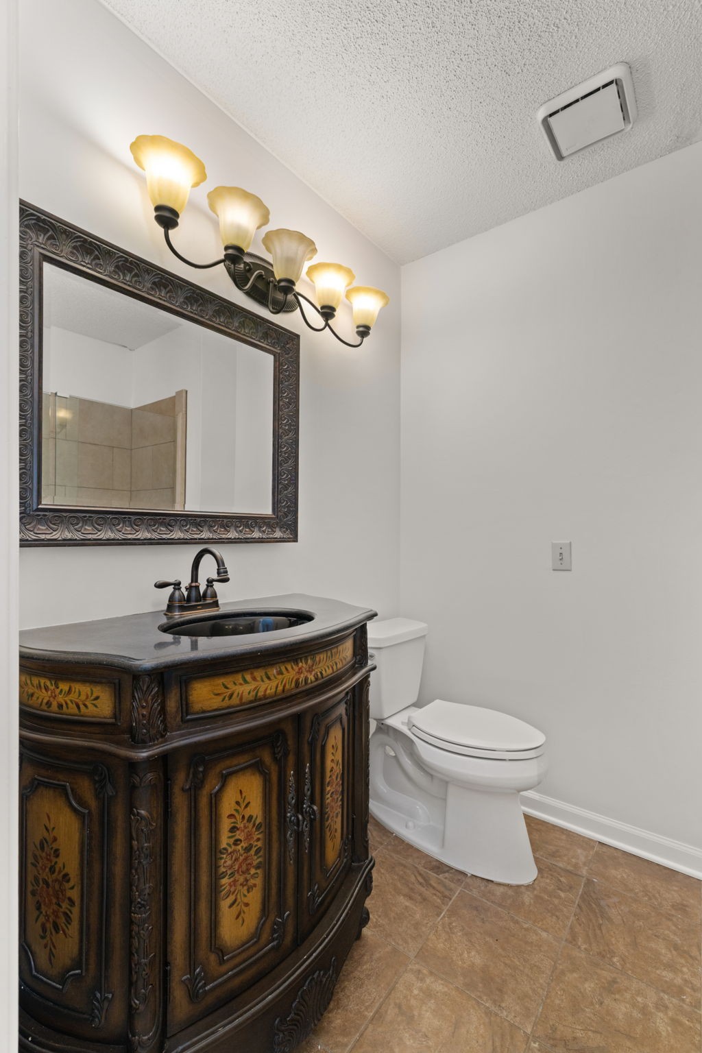 215 Oakview Cir Property Photo 22