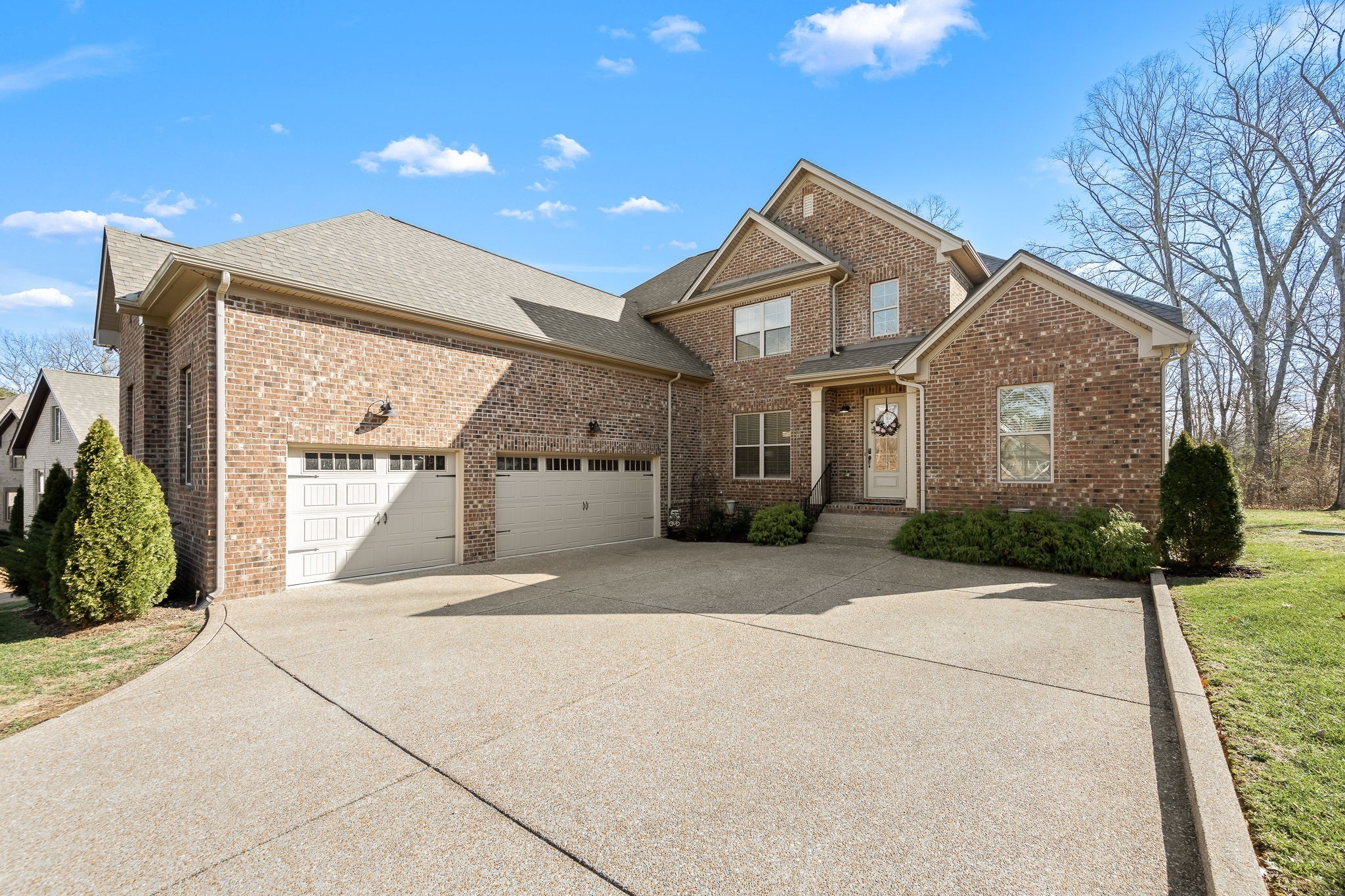 120 Watermill Ln