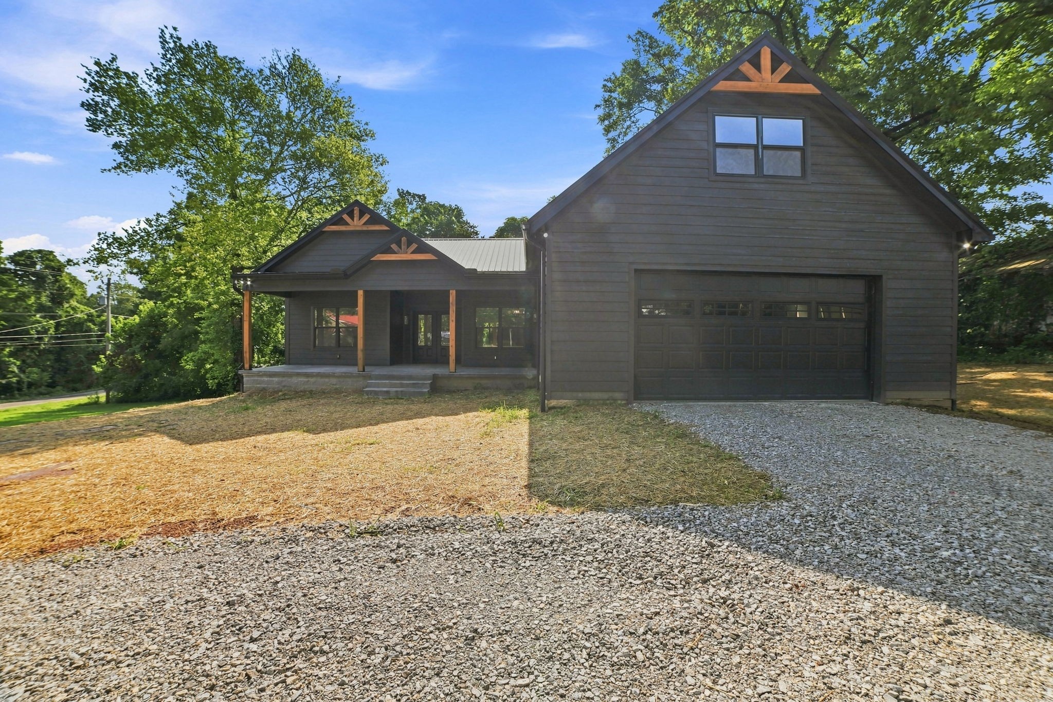 117 Nall Ave Property Photo 1