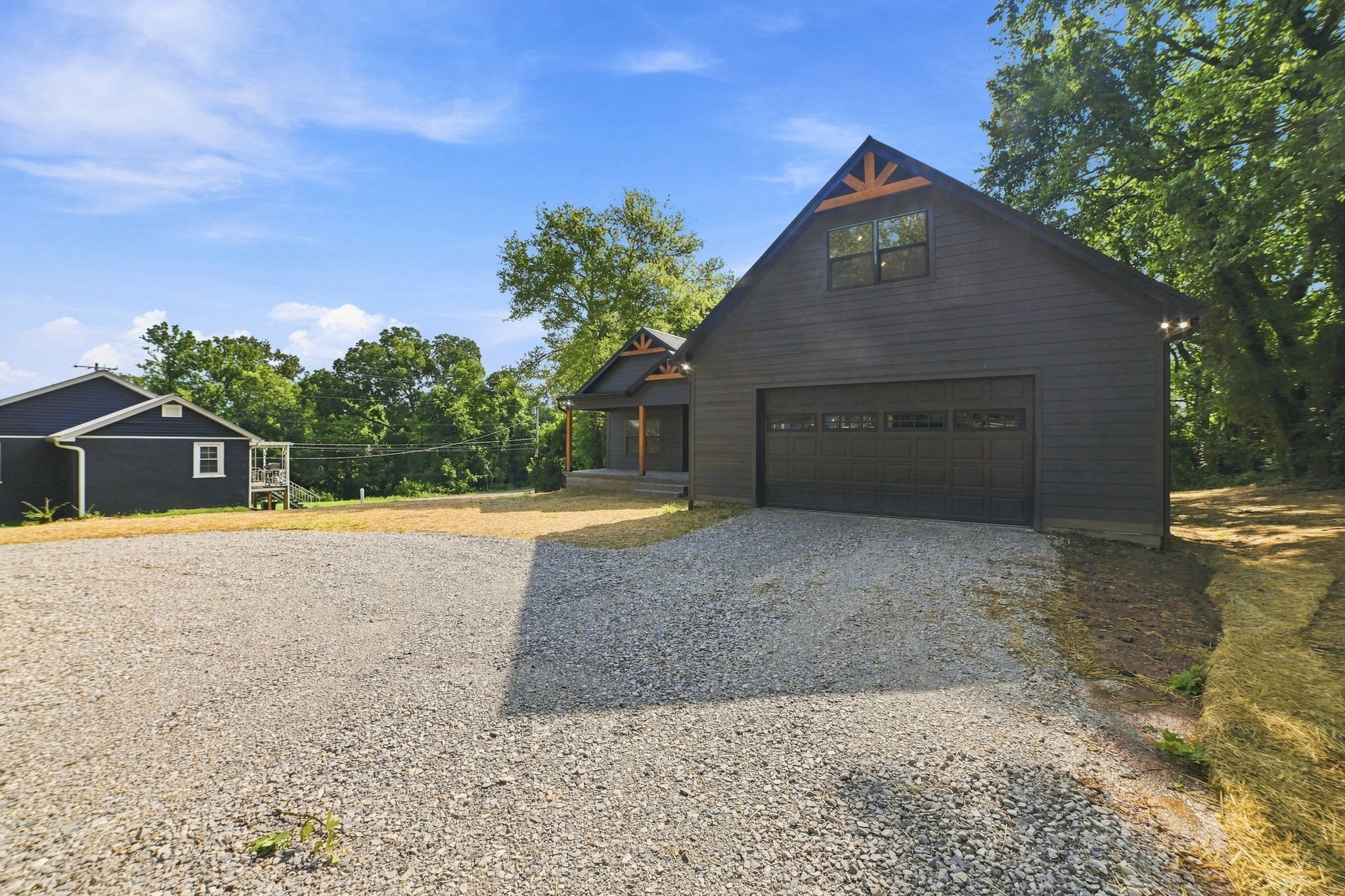117 Nall Ave Property Photo 3