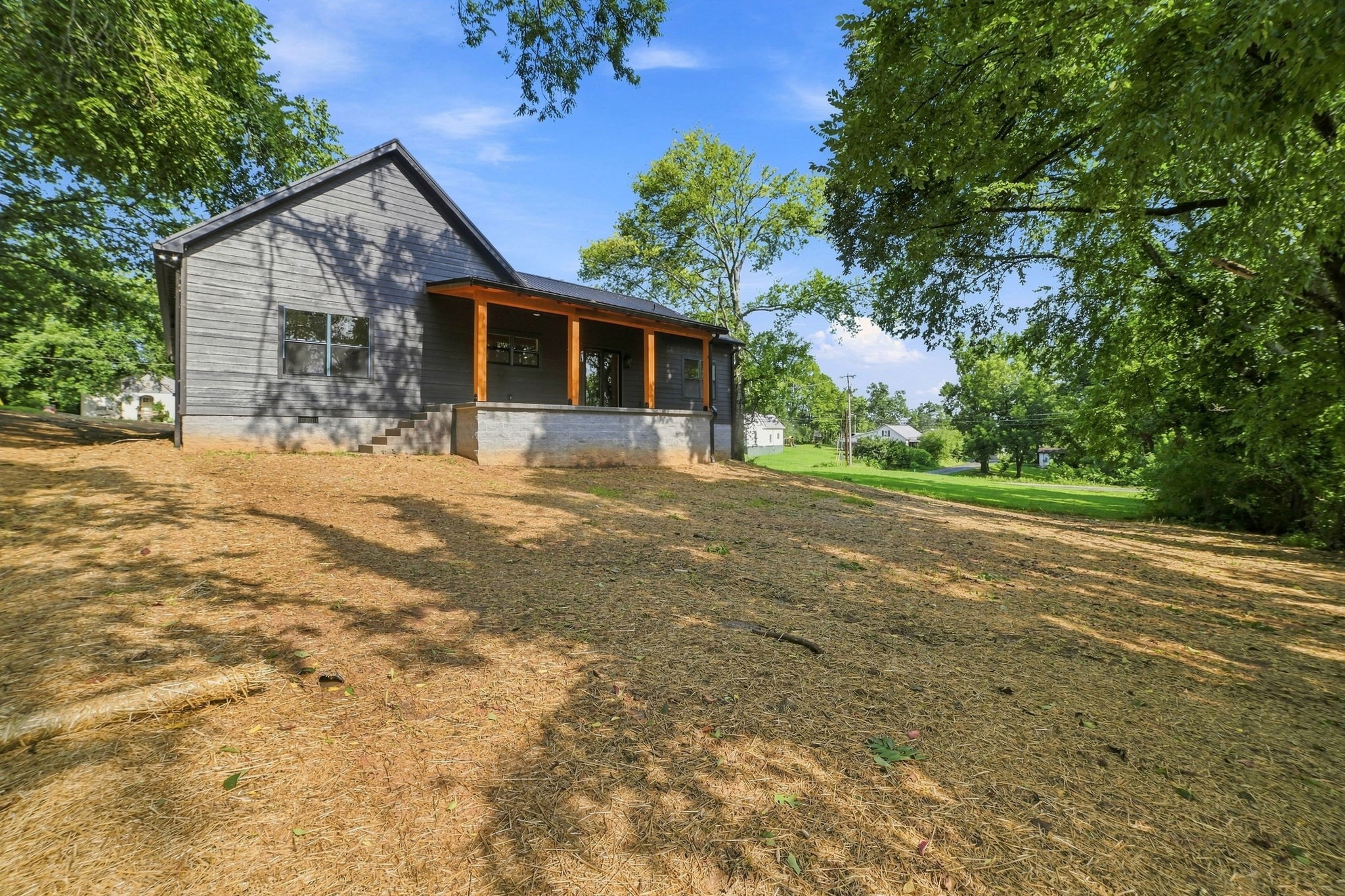 117 Nall Ave Property Photo 4