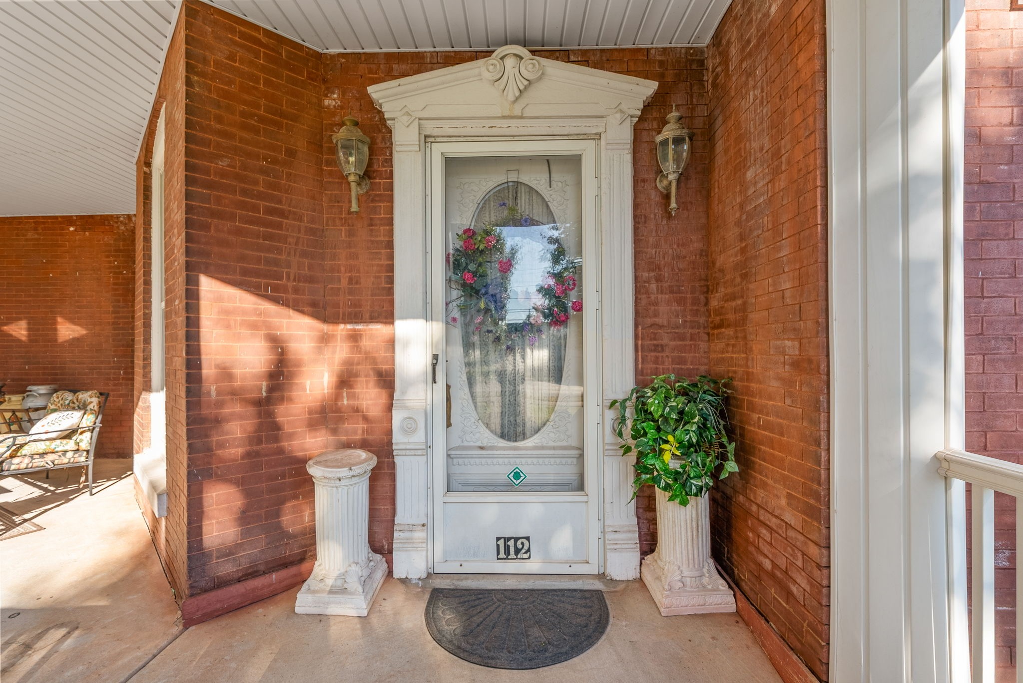 112 E Park St Property Photo 2
