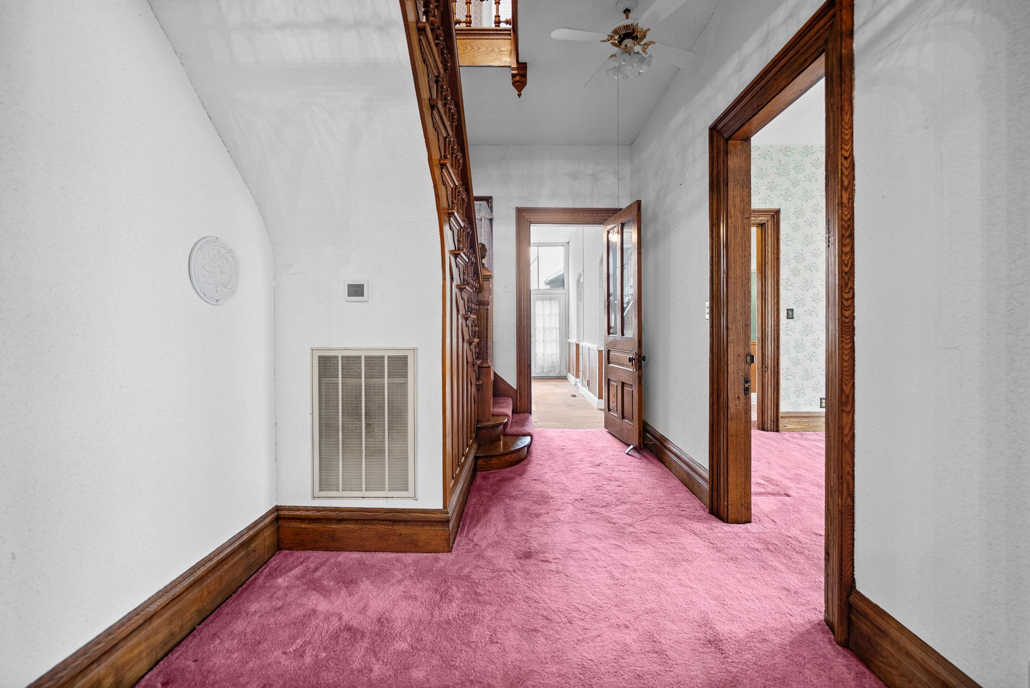 112 E Park St Property Photo 10