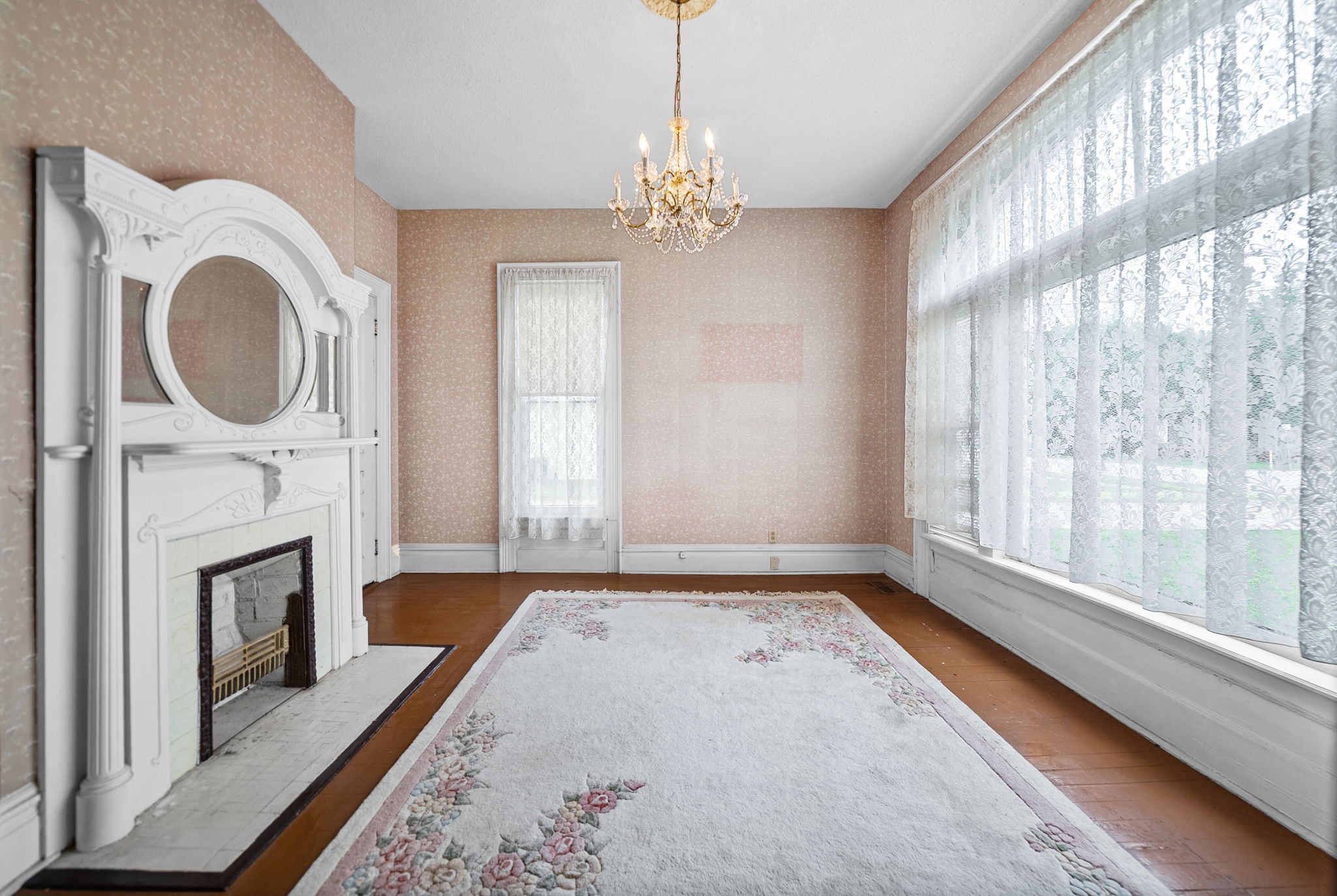 112 E Park St Property Photo 15