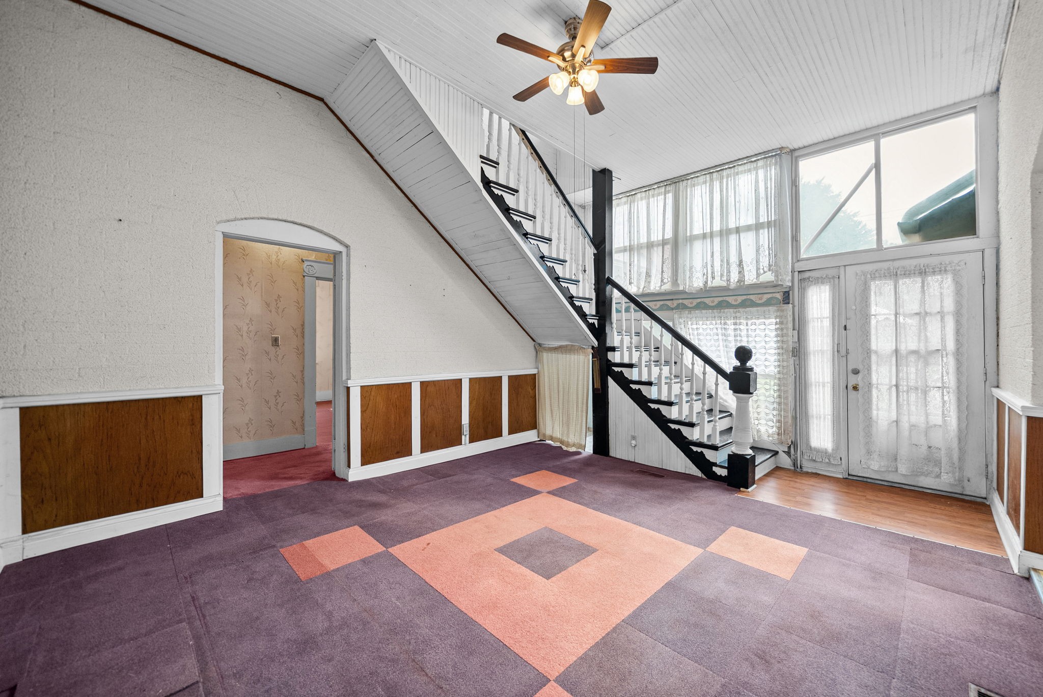 112 E Park St Property Photo 22