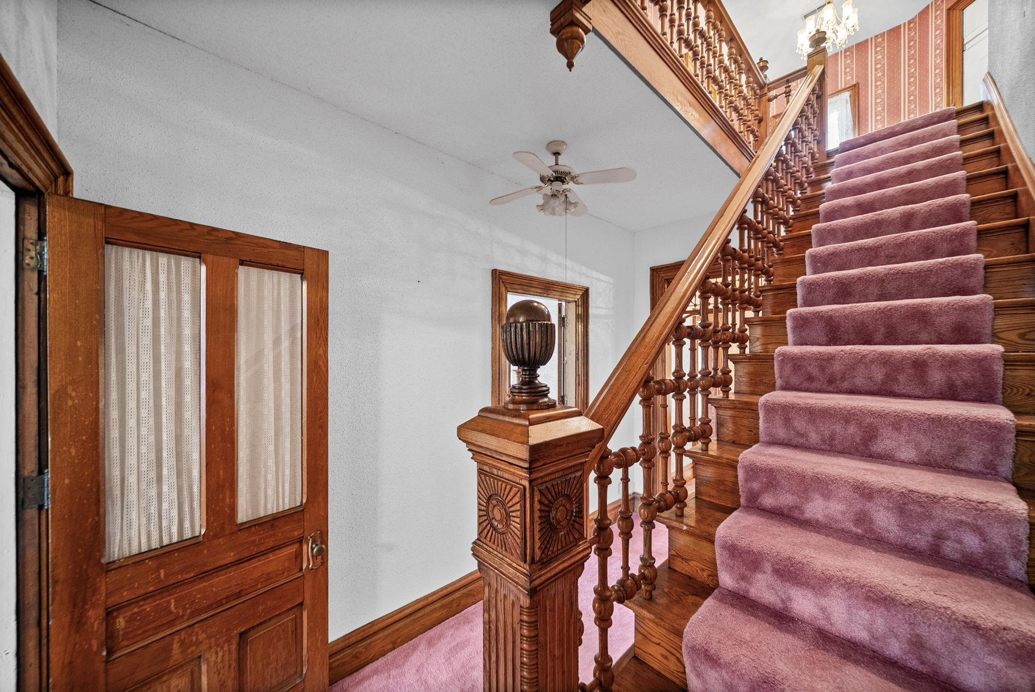112 E Park St Property Photo 44