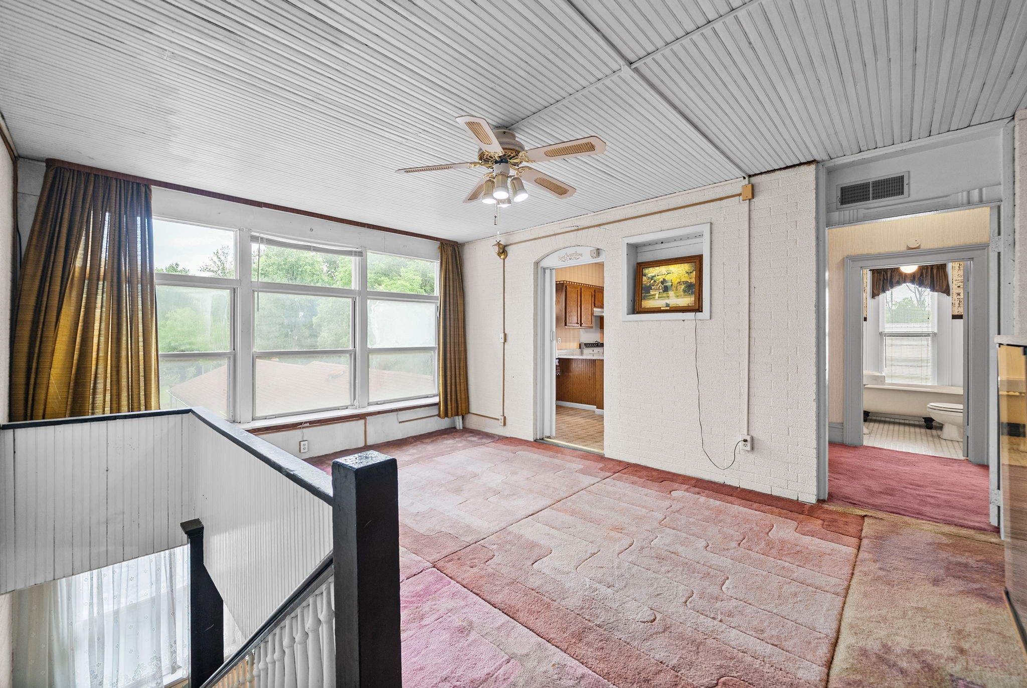 112 E Park St Property Photo 60