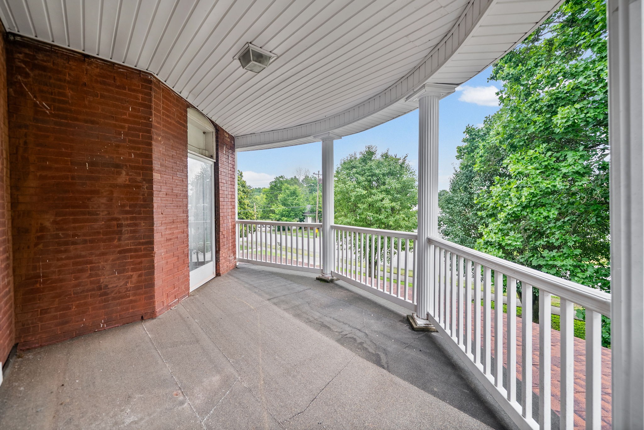112 E Park St Property Photo 92
