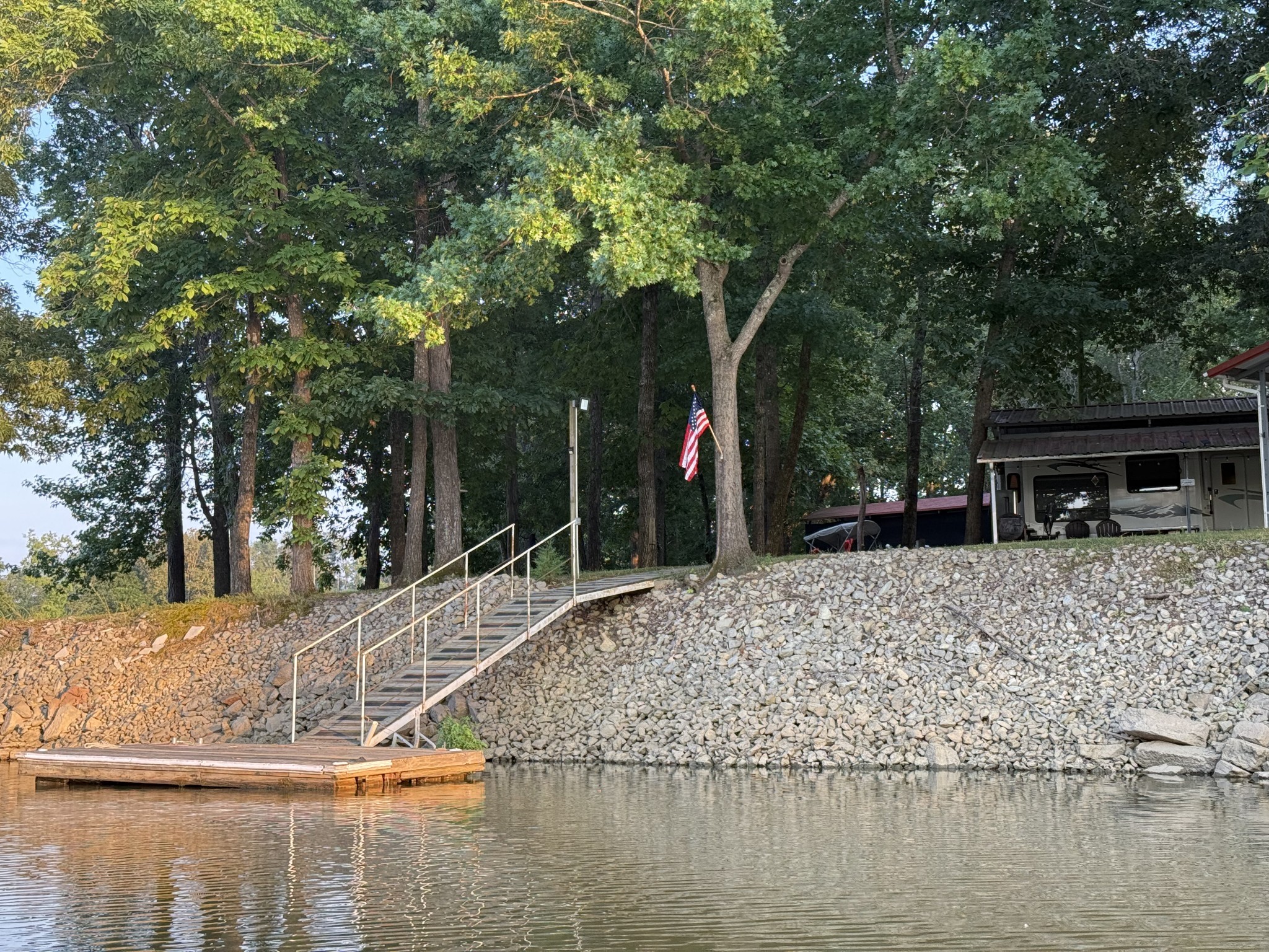 261 Lakeview Dr
