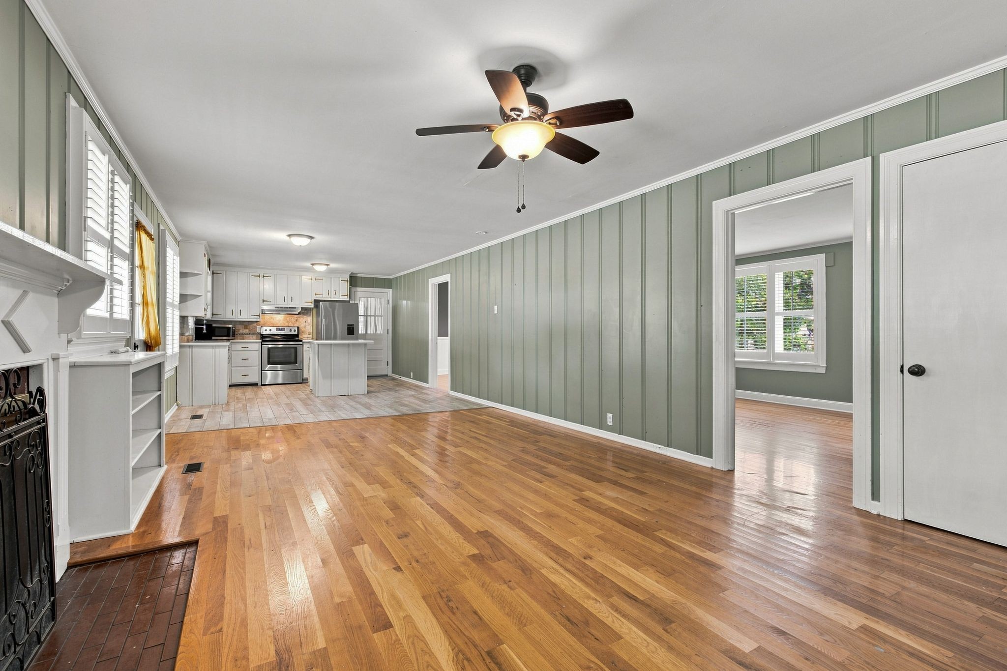 122 Hammond Ave Property Photo 16