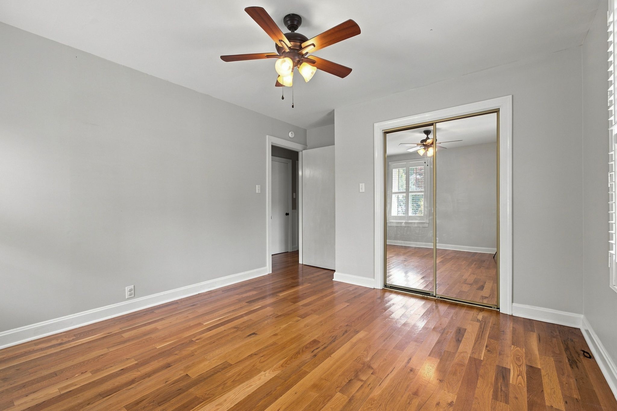 122 Hammond Ave Property Photo 21