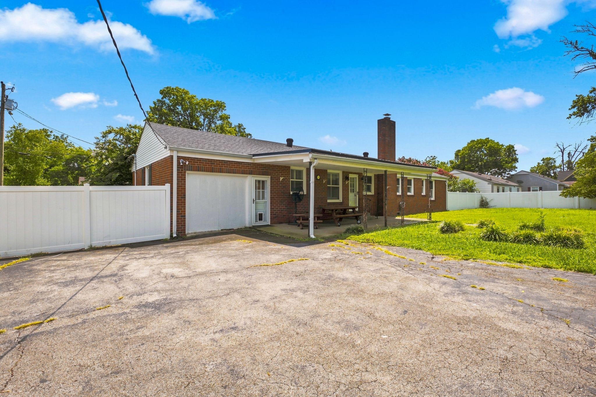 122 Hammond Ave Property Photo 30