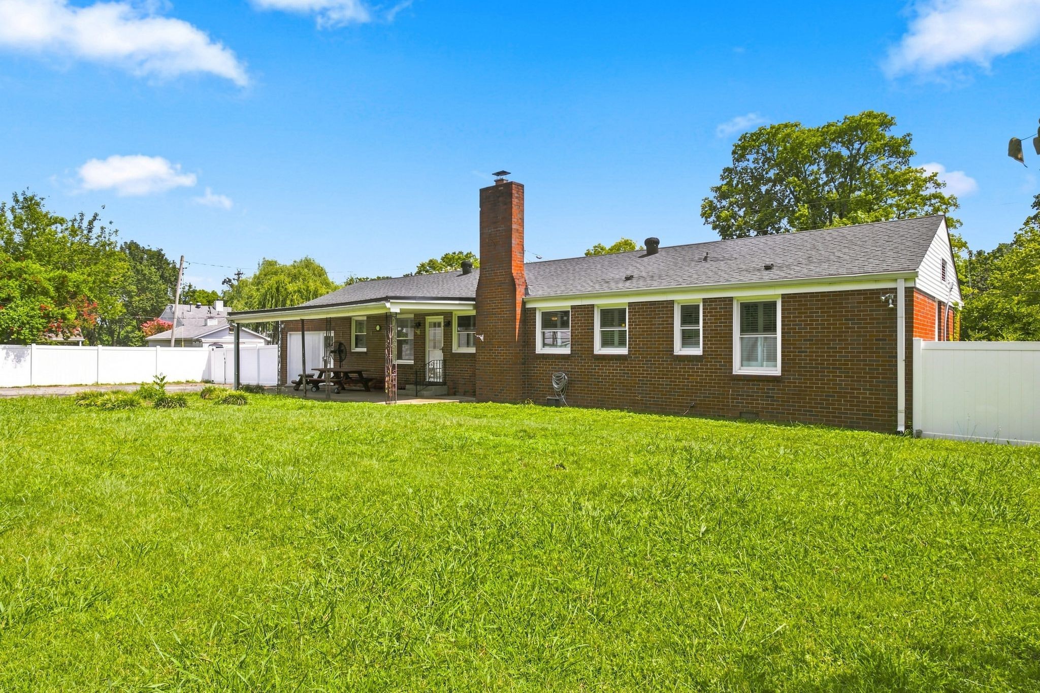 122 Hammond Ave Property Photo 32