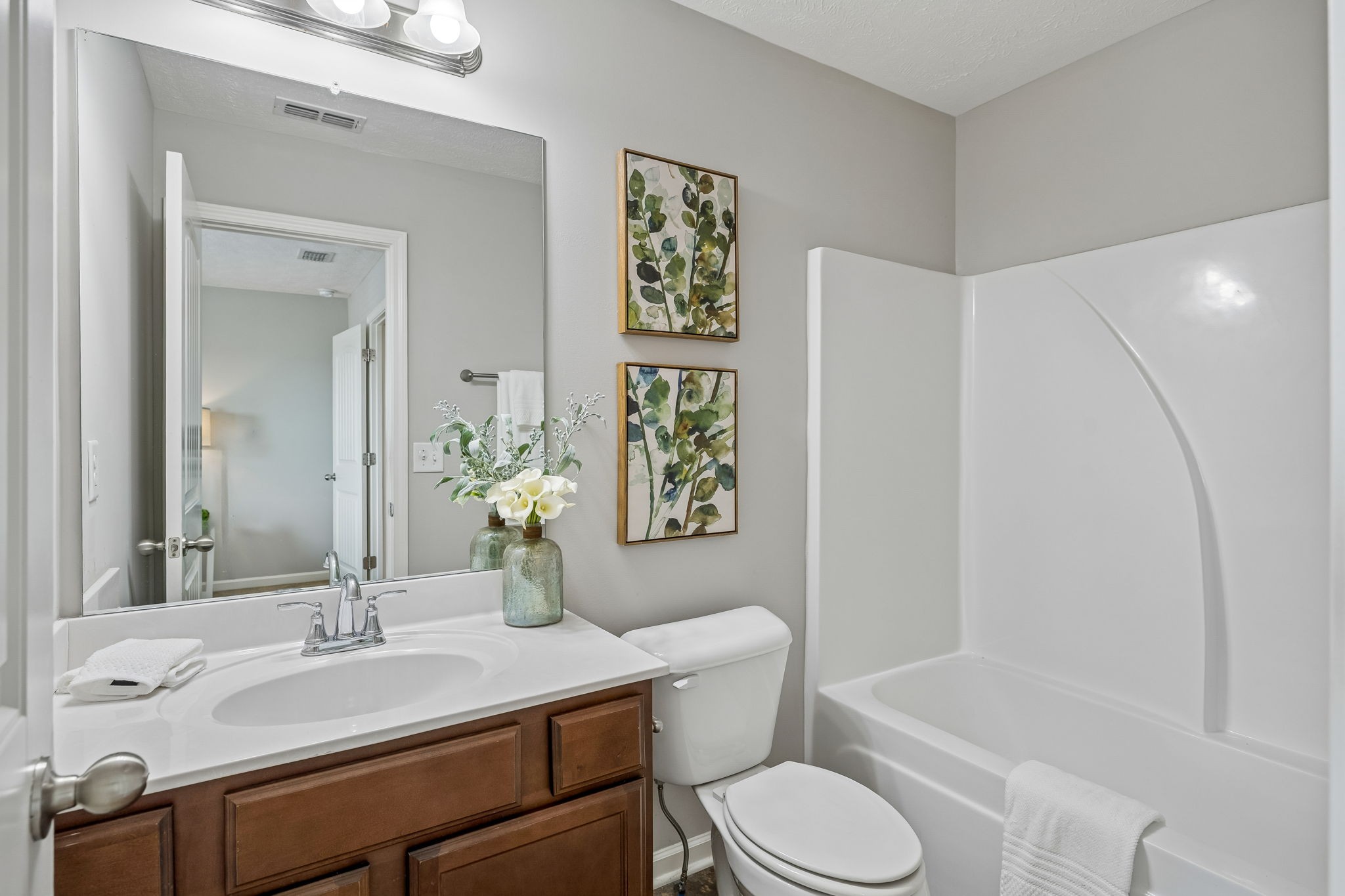 4050 Saddlecreek Way Property Photo 11