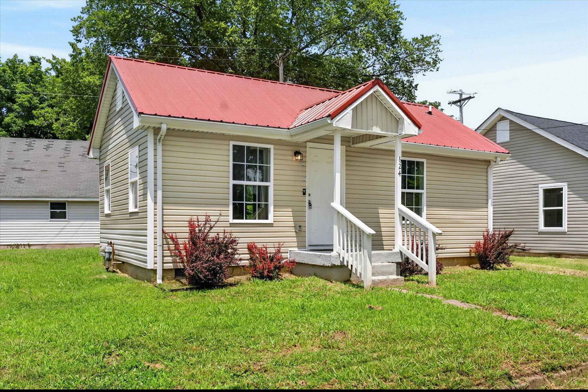 624 Elder St Property Photo 1